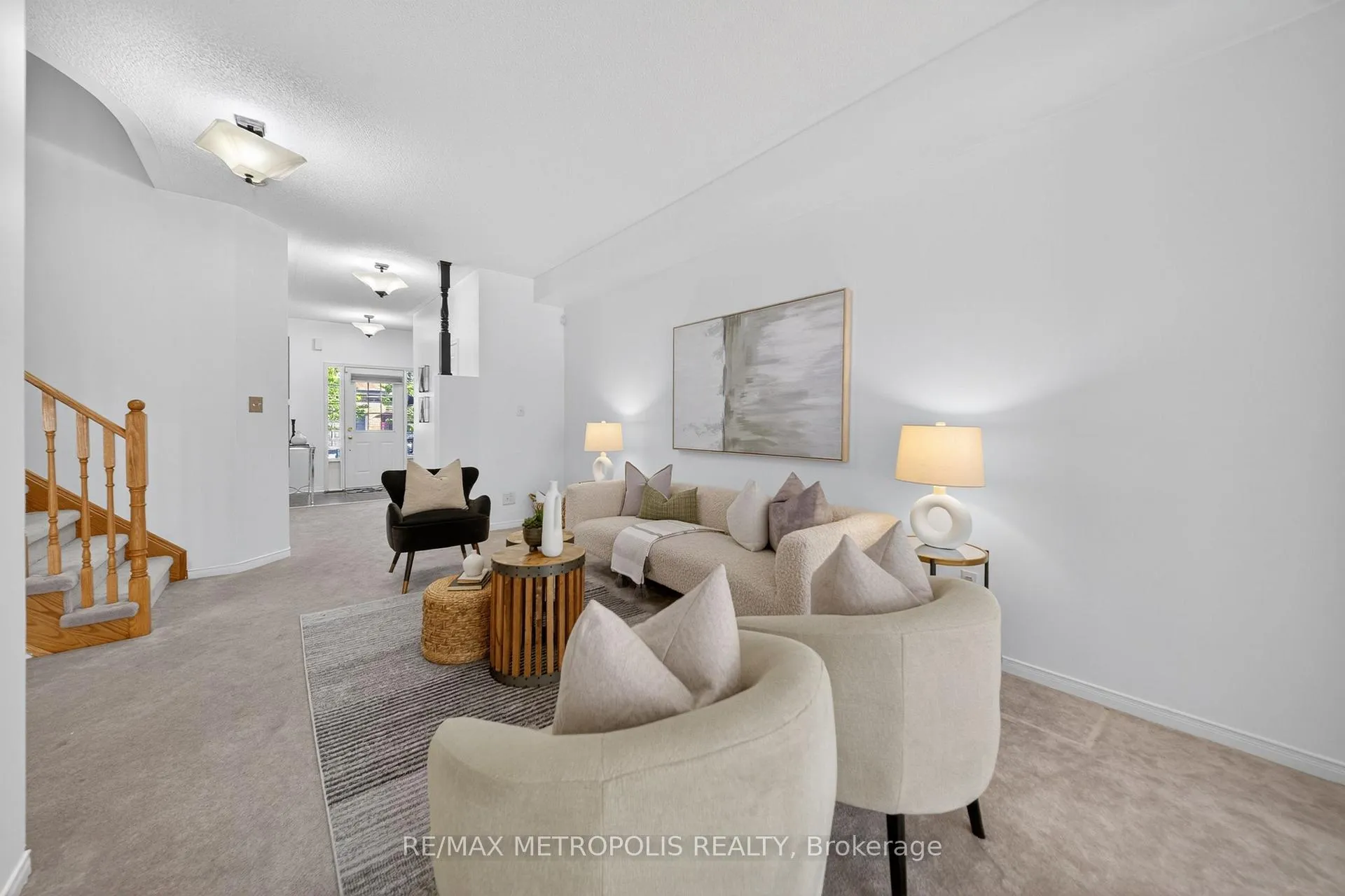 Photo 9 of 34 Michaelman Road, Ajax, South East — HOMEH