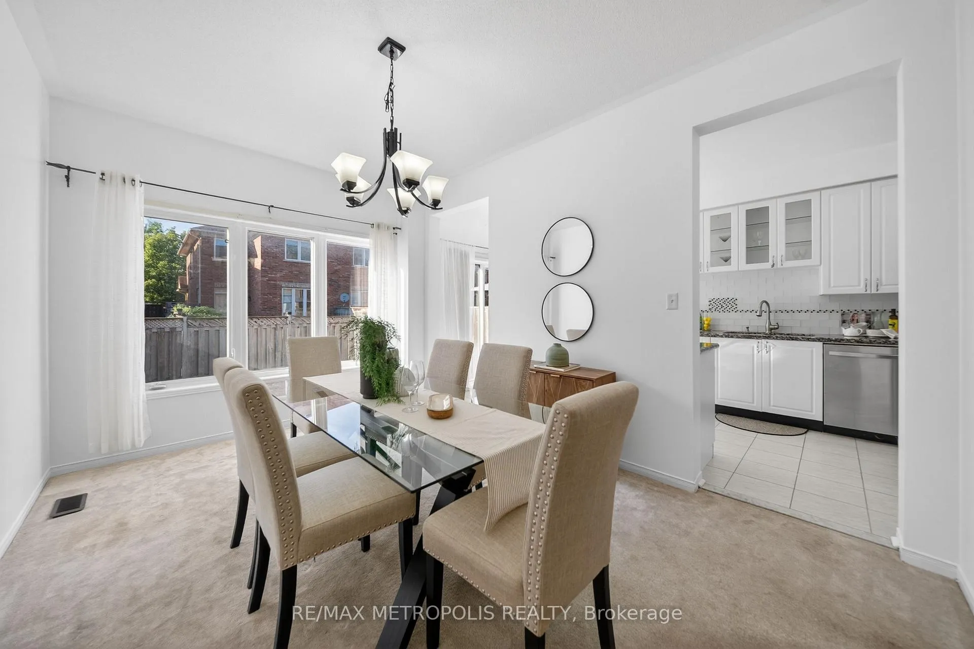 Photo 13 of 34 Michaelman Road, Ajax, South East — HOMEH