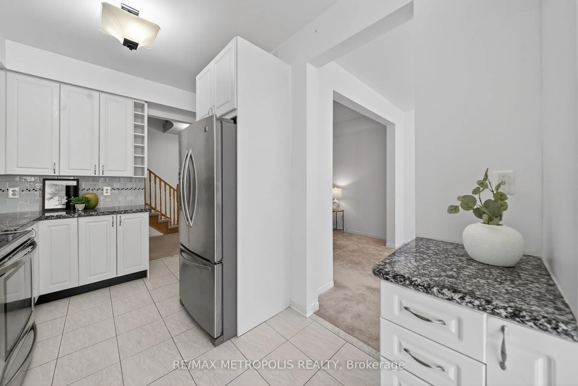 Photo 19 of 34 Michaelman Road, Ajax, South East — HOMEH