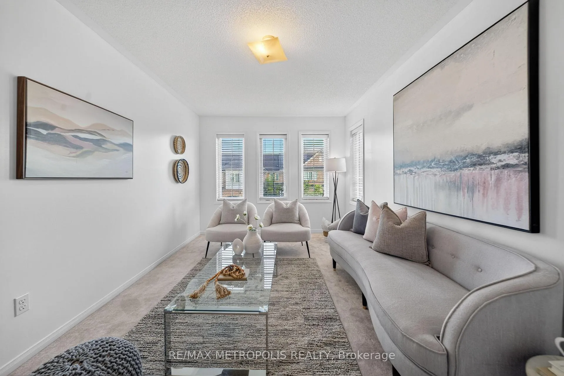 Photo 23 of 34 Michaelman Road, Ajax, South East — HOMEH