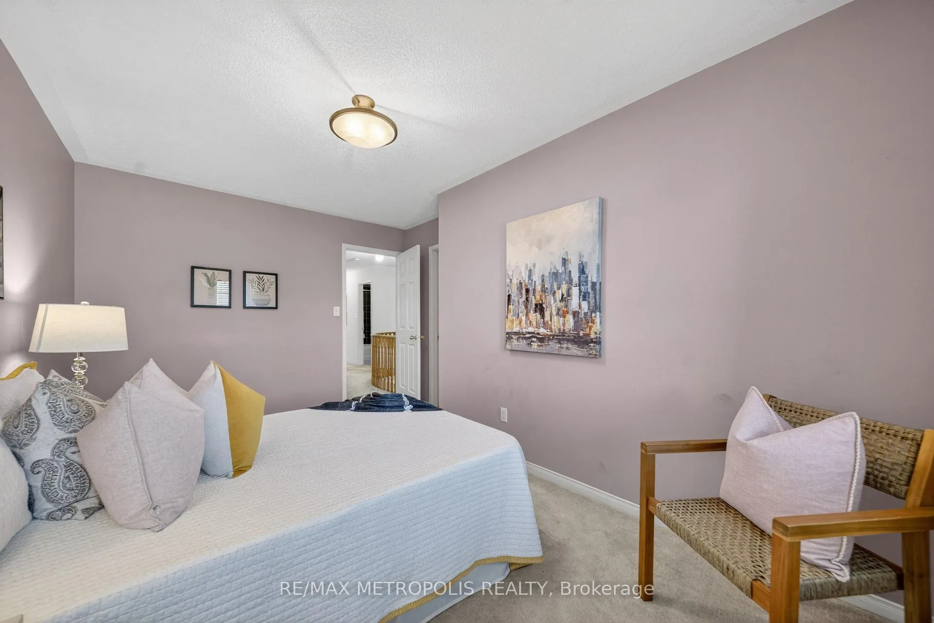 Photo 27 of 34 Michaelman Road, Ajax, South East — HOMEH