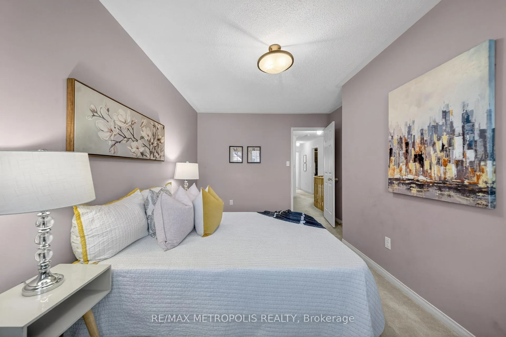 Photo 28 of 34 Michaelman Road, Ajax, South East — HOMEH