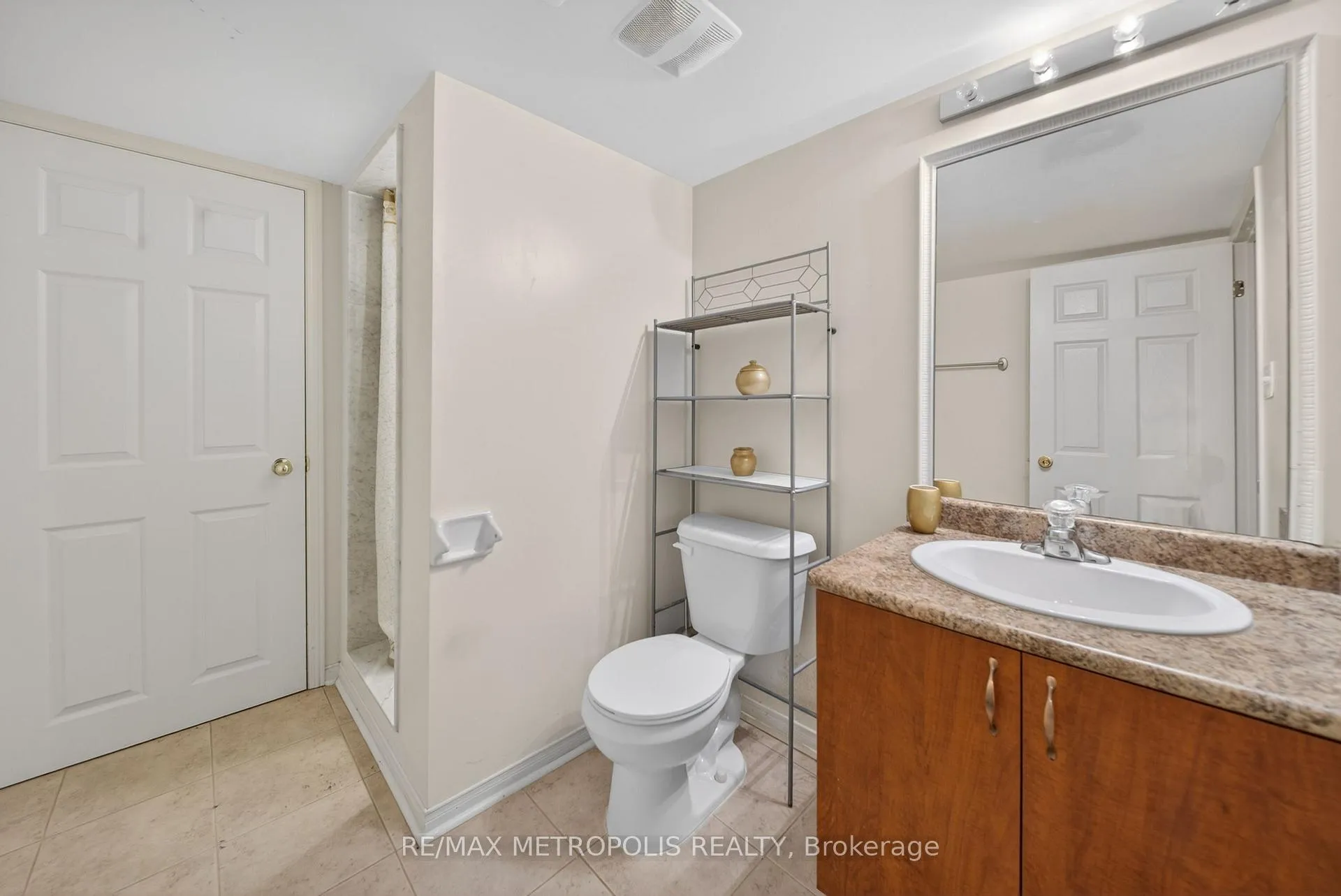 Photo 39 of 34 Michaelman Road, Ajax, South East — HOMEH