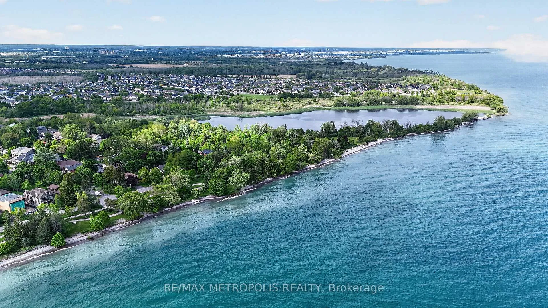 Photo 43 of 34 Michaelman Road, Ajax, South East — HOMEH