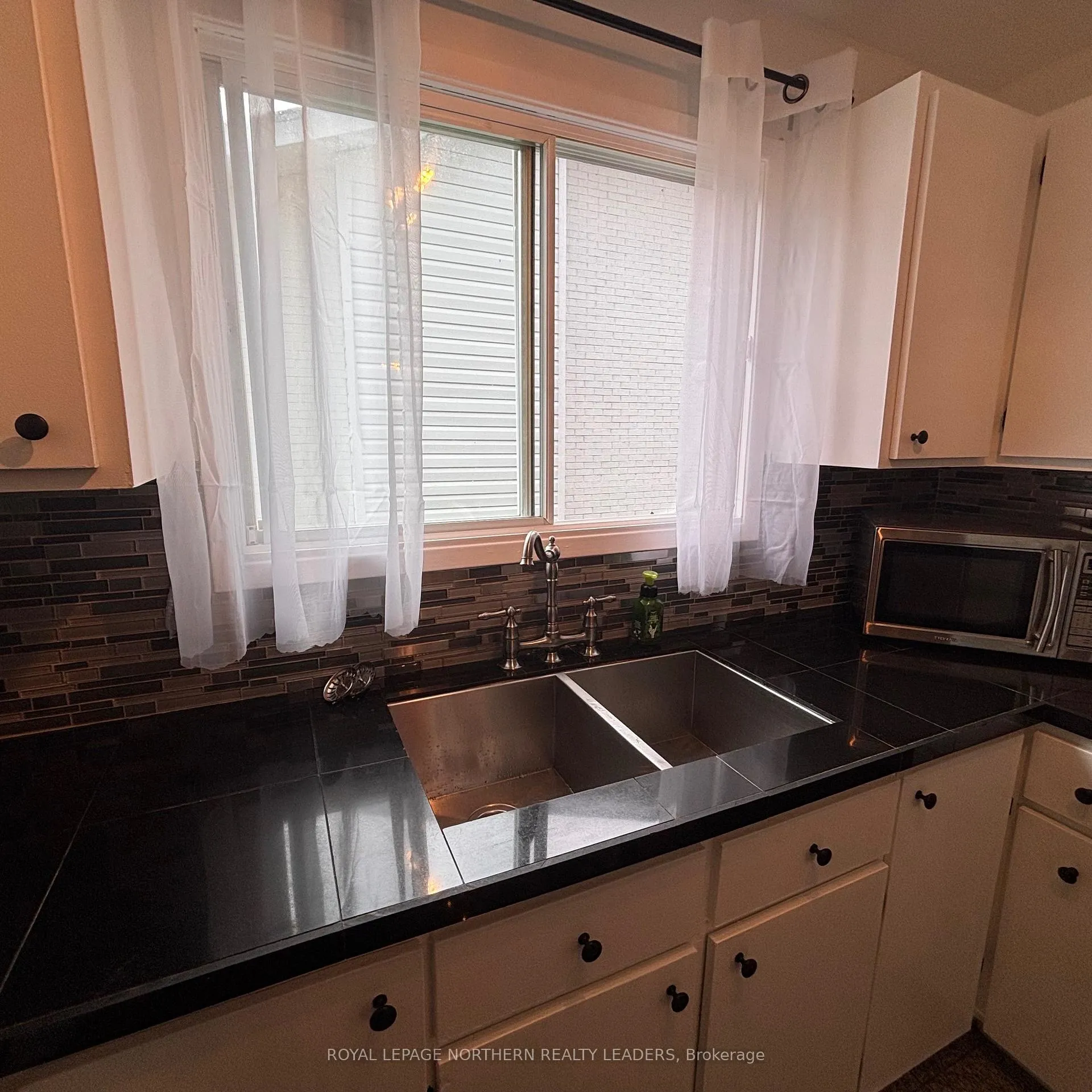 Photo 18 of 291 16th Avenue, Cochrane — HOMEH