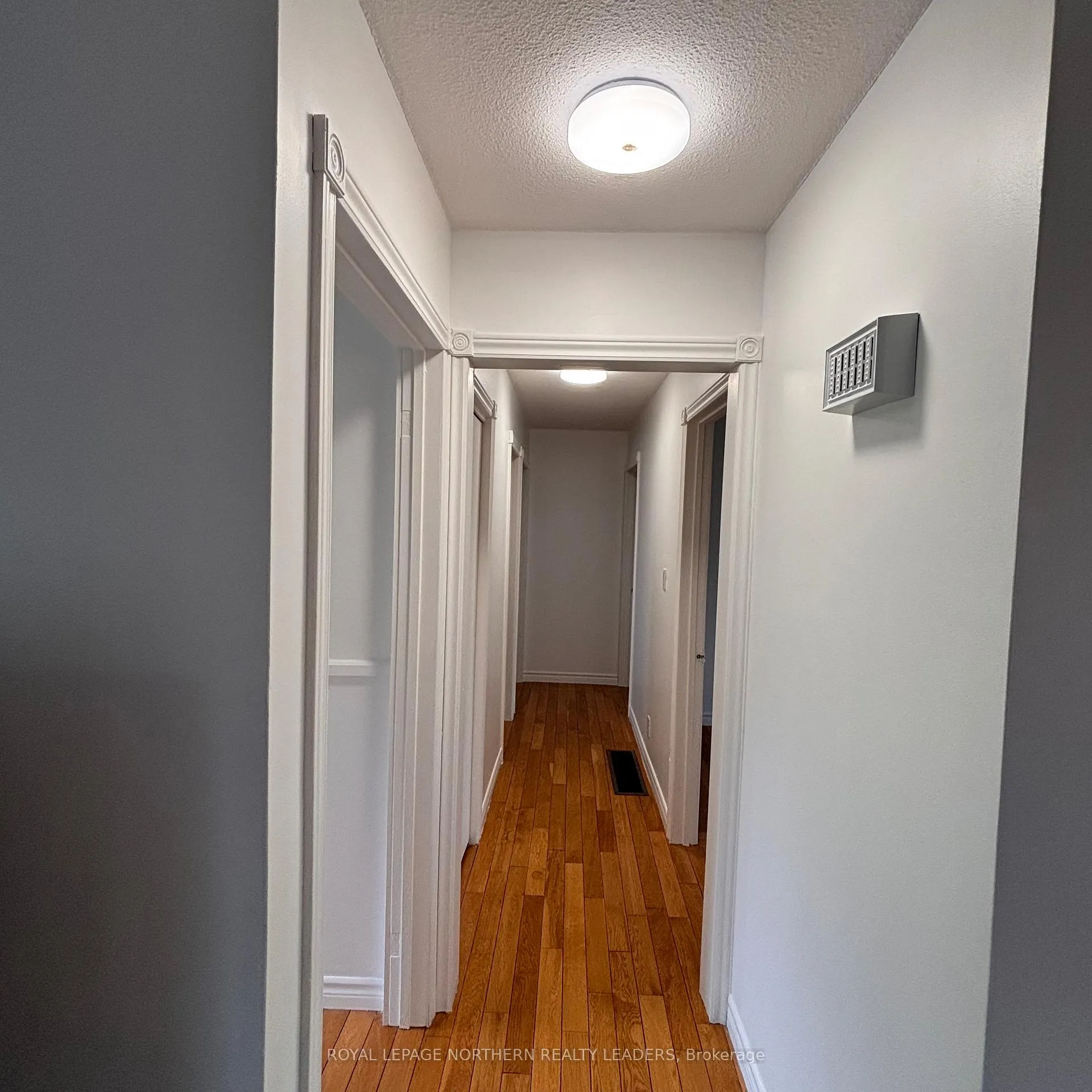 Photo 23 of 291 16th Avenue, Cochrane — HOMEH