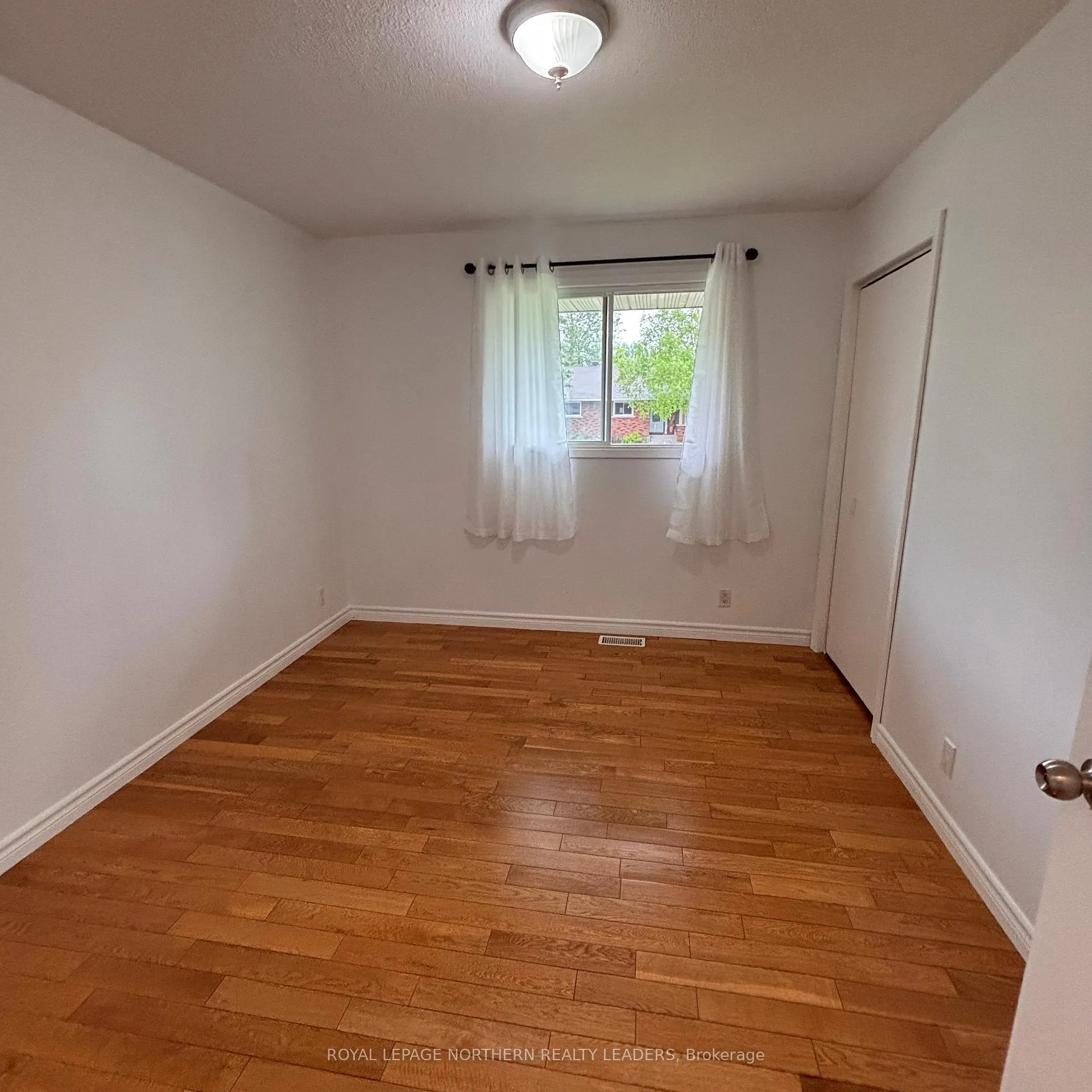 Photo 24 of 291 16th Avenue, Cochrane — HOMEH