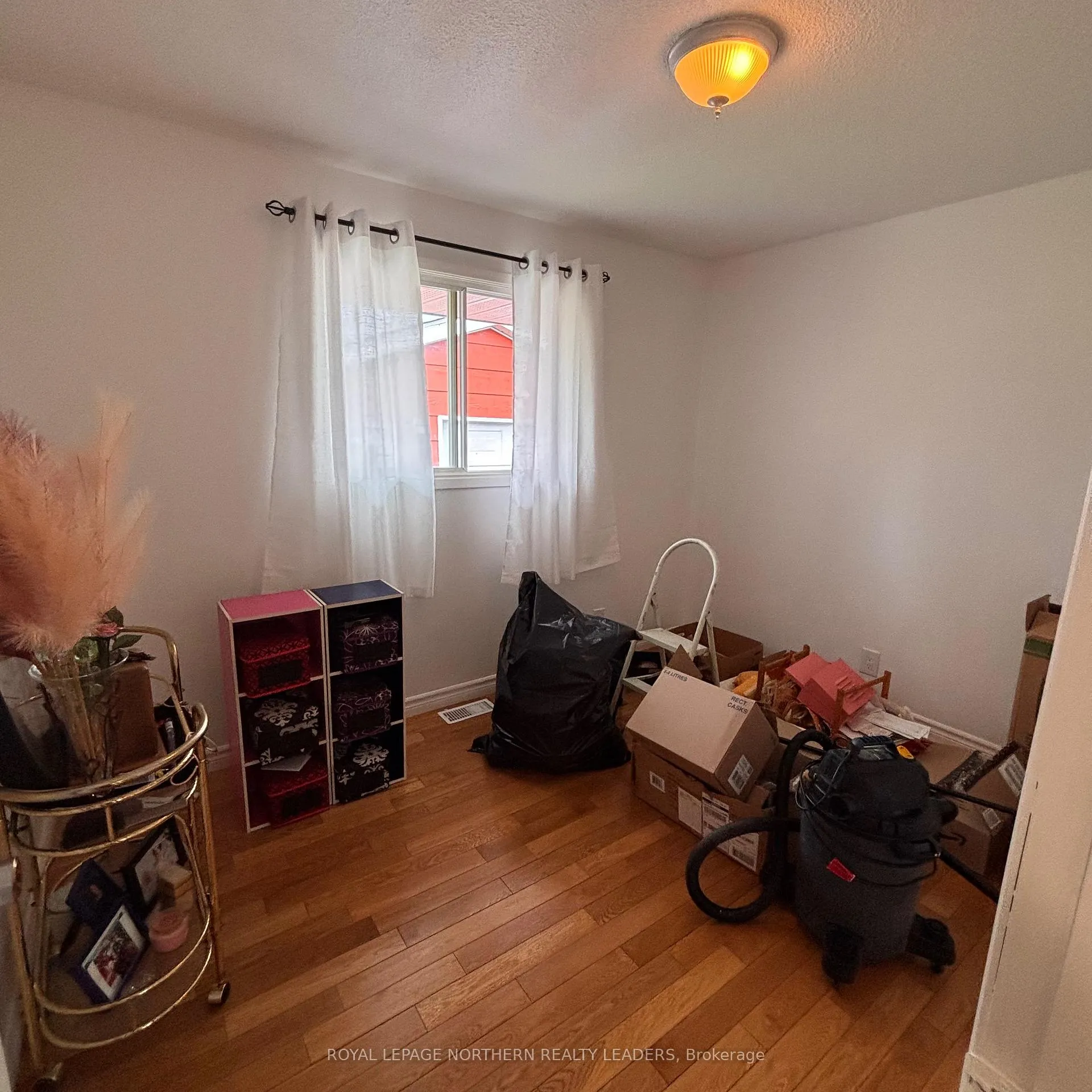 Photo 27 of 291 16th Avenue, Cochrane — HOMEH