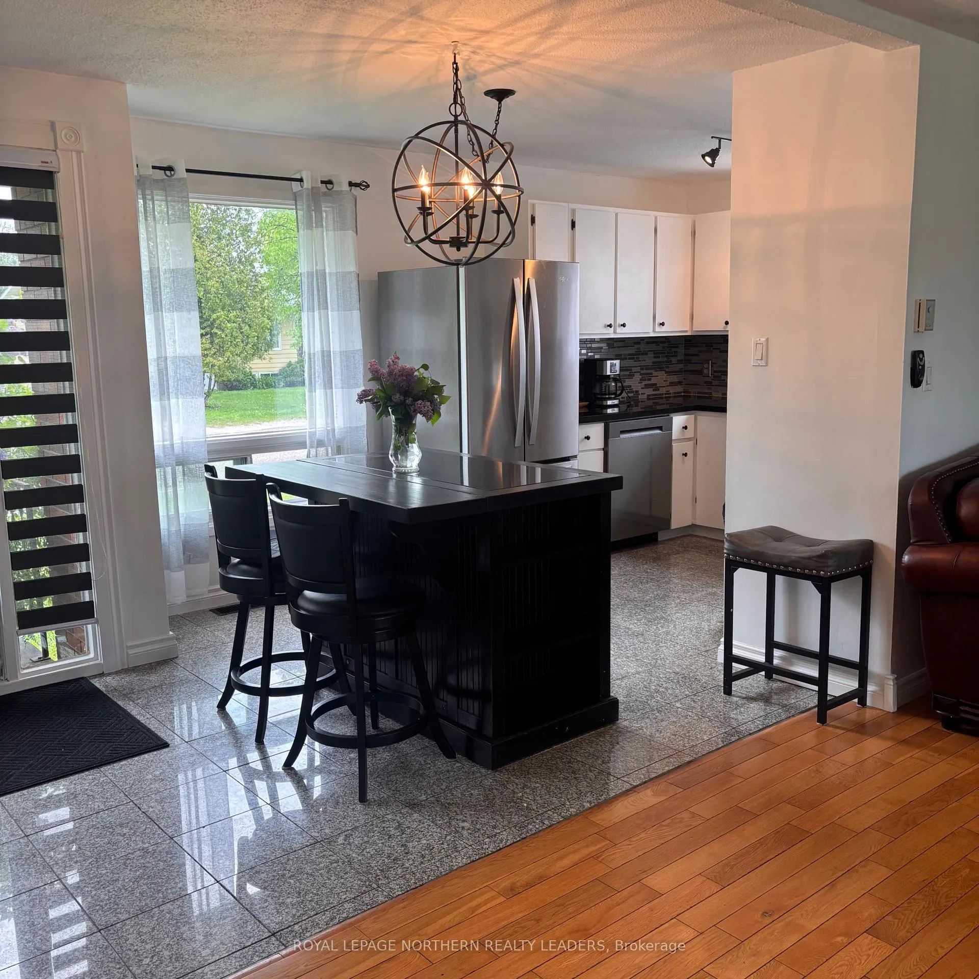 Photo 32 of 291 16th Avenue, Cochrane — HOMEH