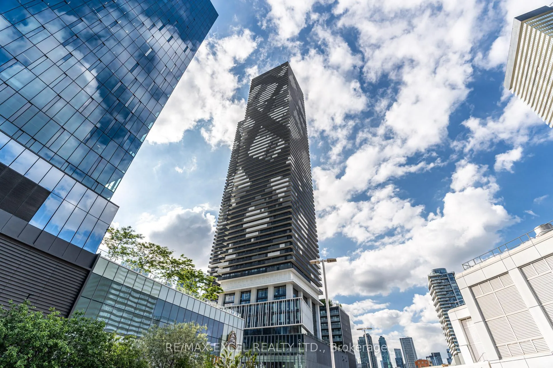 Photo 1 of Unit 808, 138 Downes Street, Toronto, Waterfront Communities — HOMEH