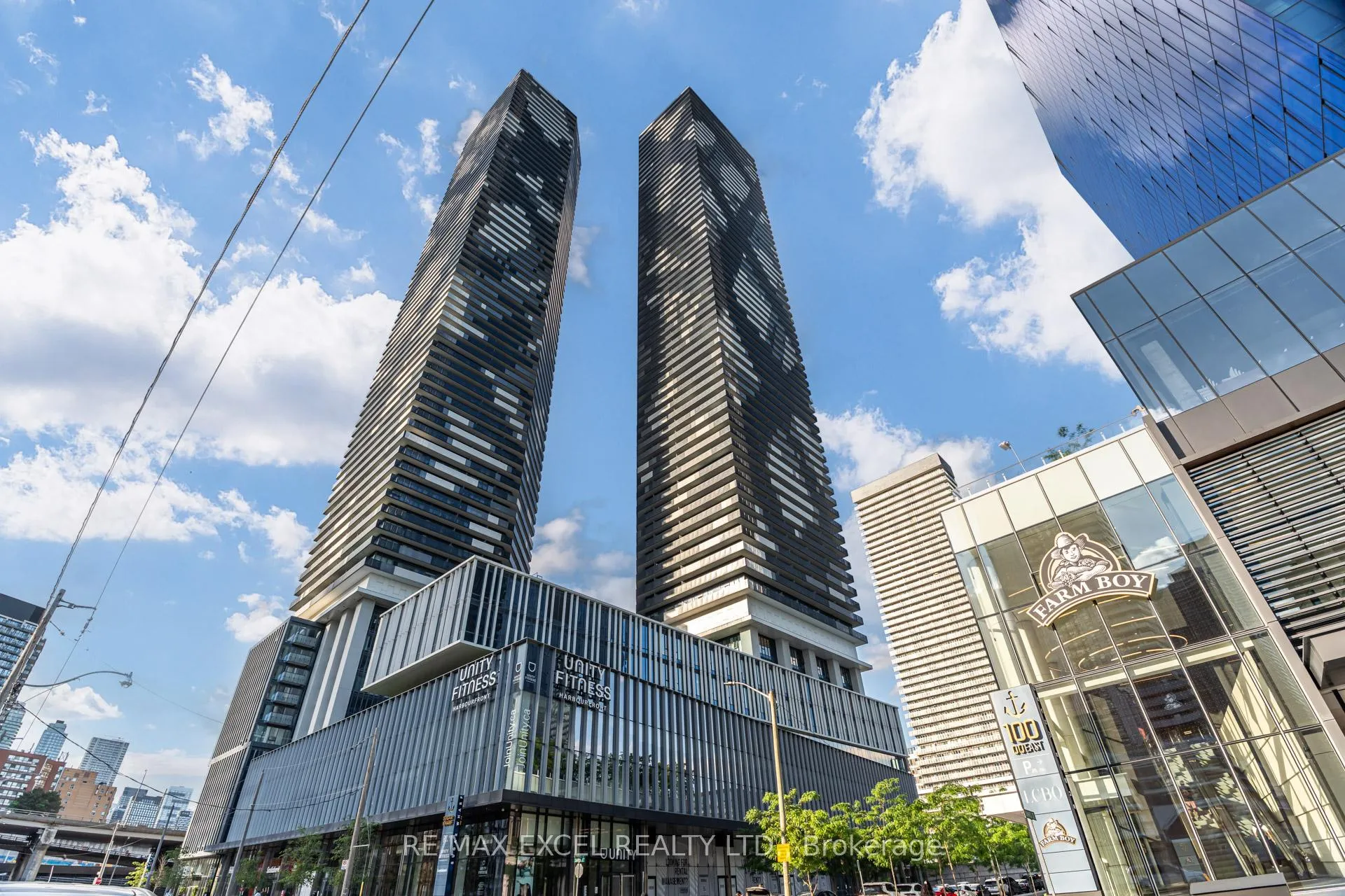 Photo 3 of Unit 808, 138 Downes Street, Toronto, Waterfront Communities — HOMEH