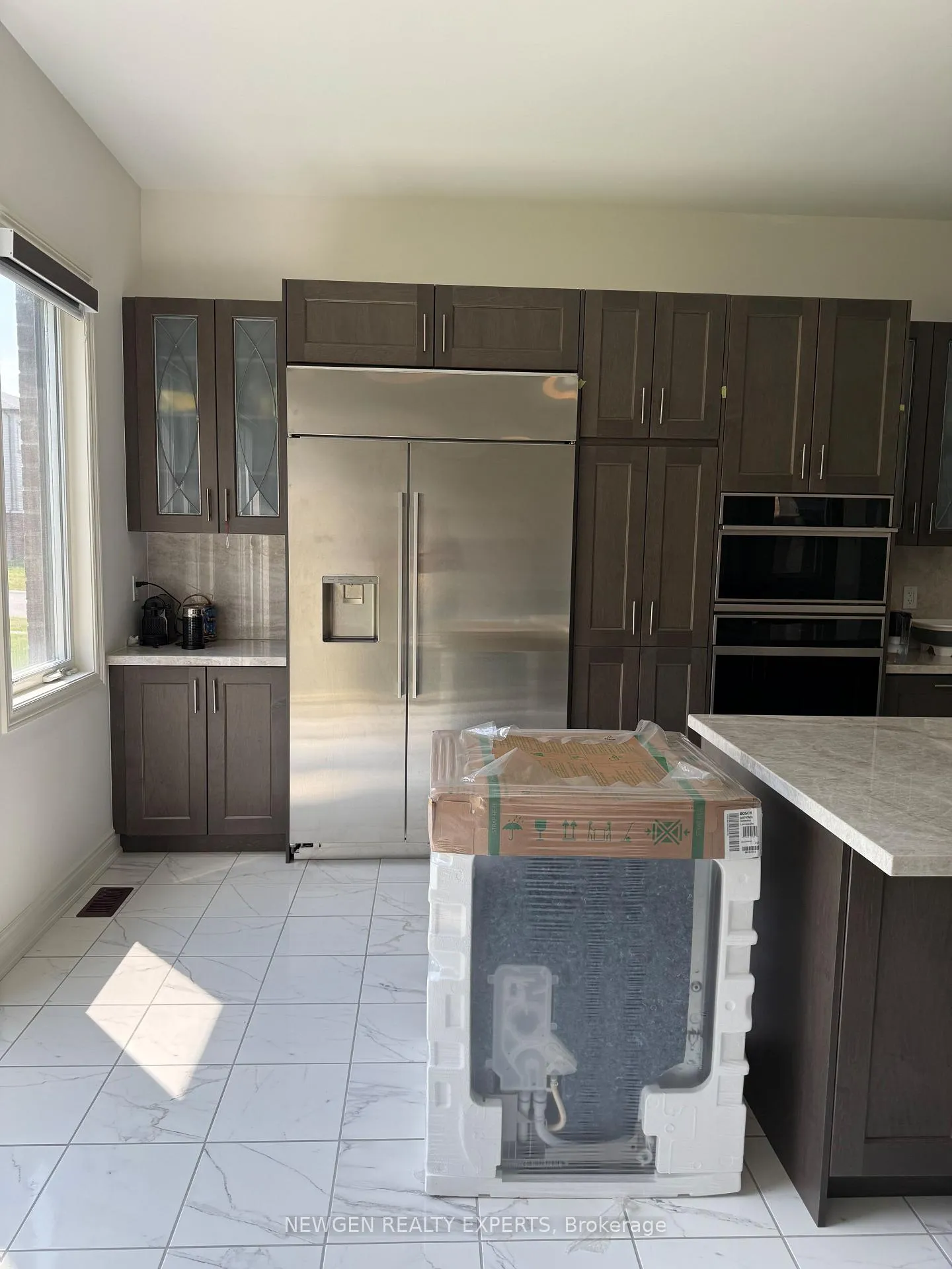 Photo 8 of 2111 Crystal Drive, Oshawa, Kedron — HOMEH