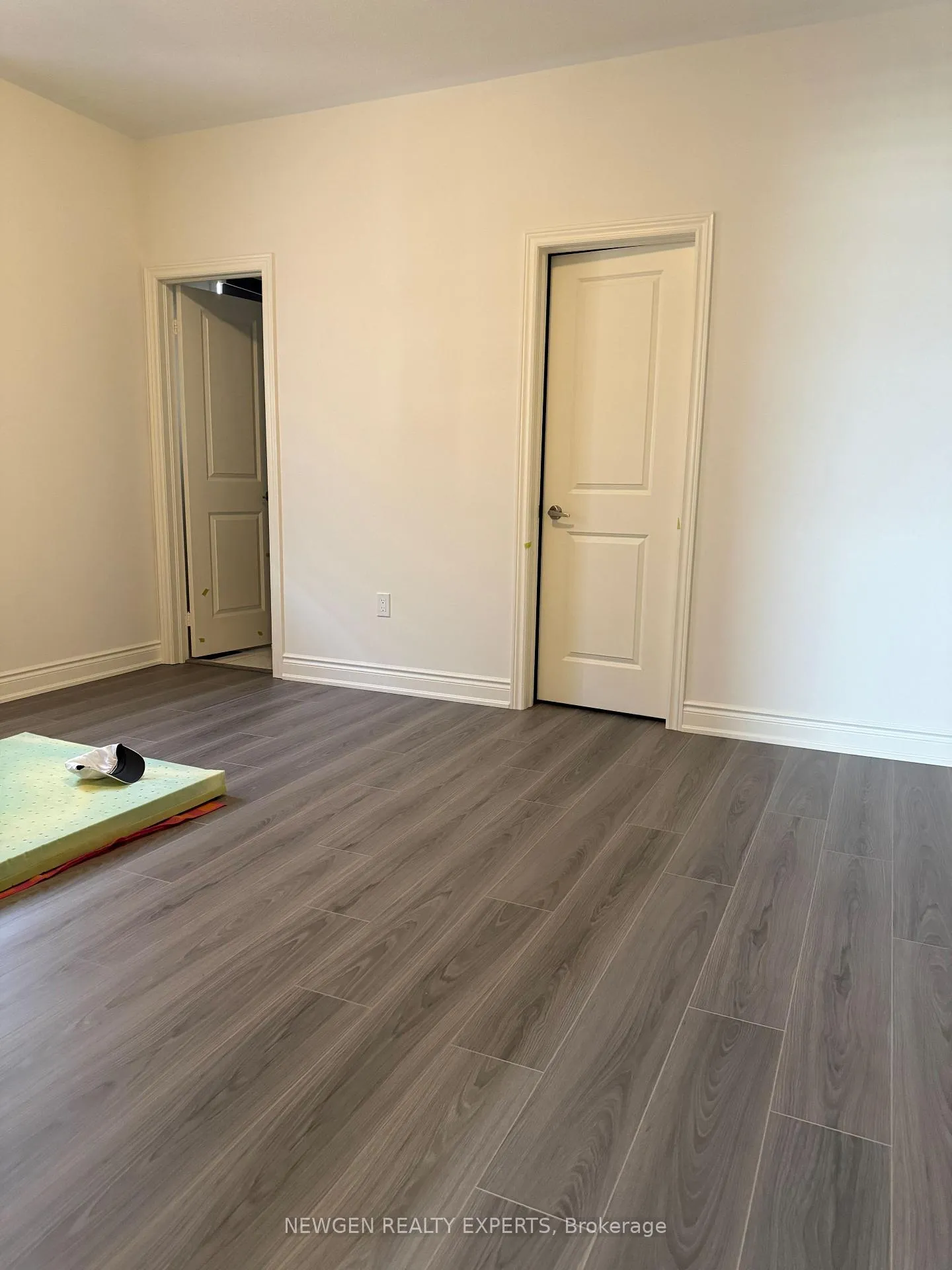 Photo 16 of 2111 Crystal Drive, Oshawa, Kedron — HOMEH