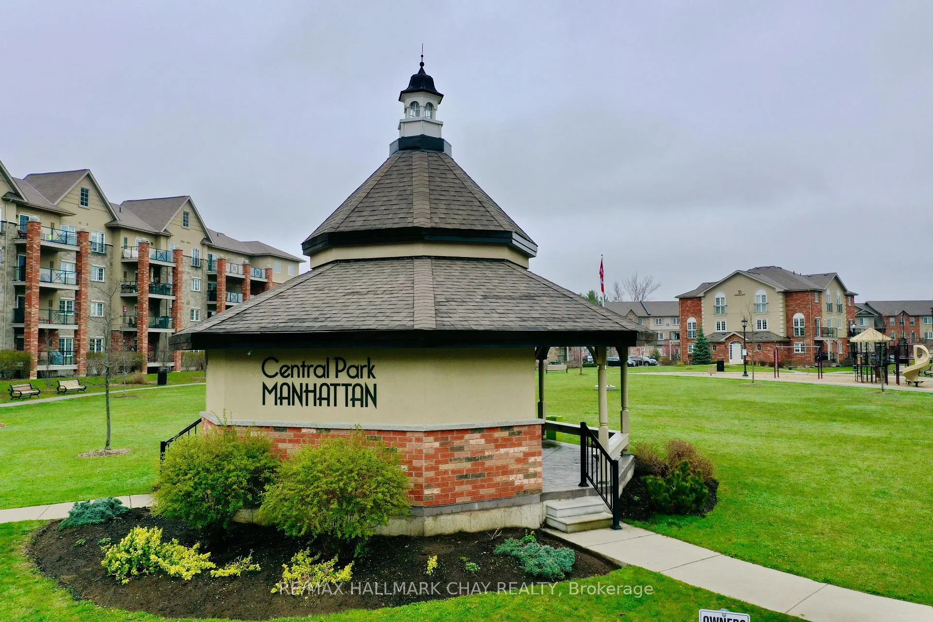 Photo 4 of Unit 207, 43 Ferndale Drive S, Barrie, Ardagh — HOMEH