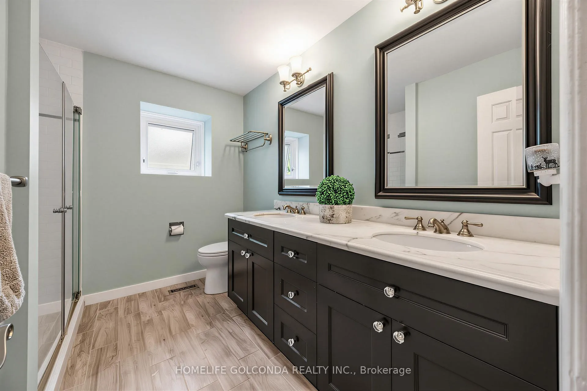 Photo 25 of 416 Victor Court, Pickering, West Shore — HOMEH