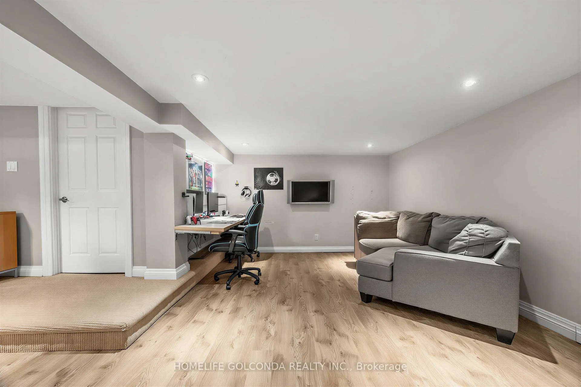 Photo 32 of 416 Victor Court, Pickering, West Shore — HOMEH