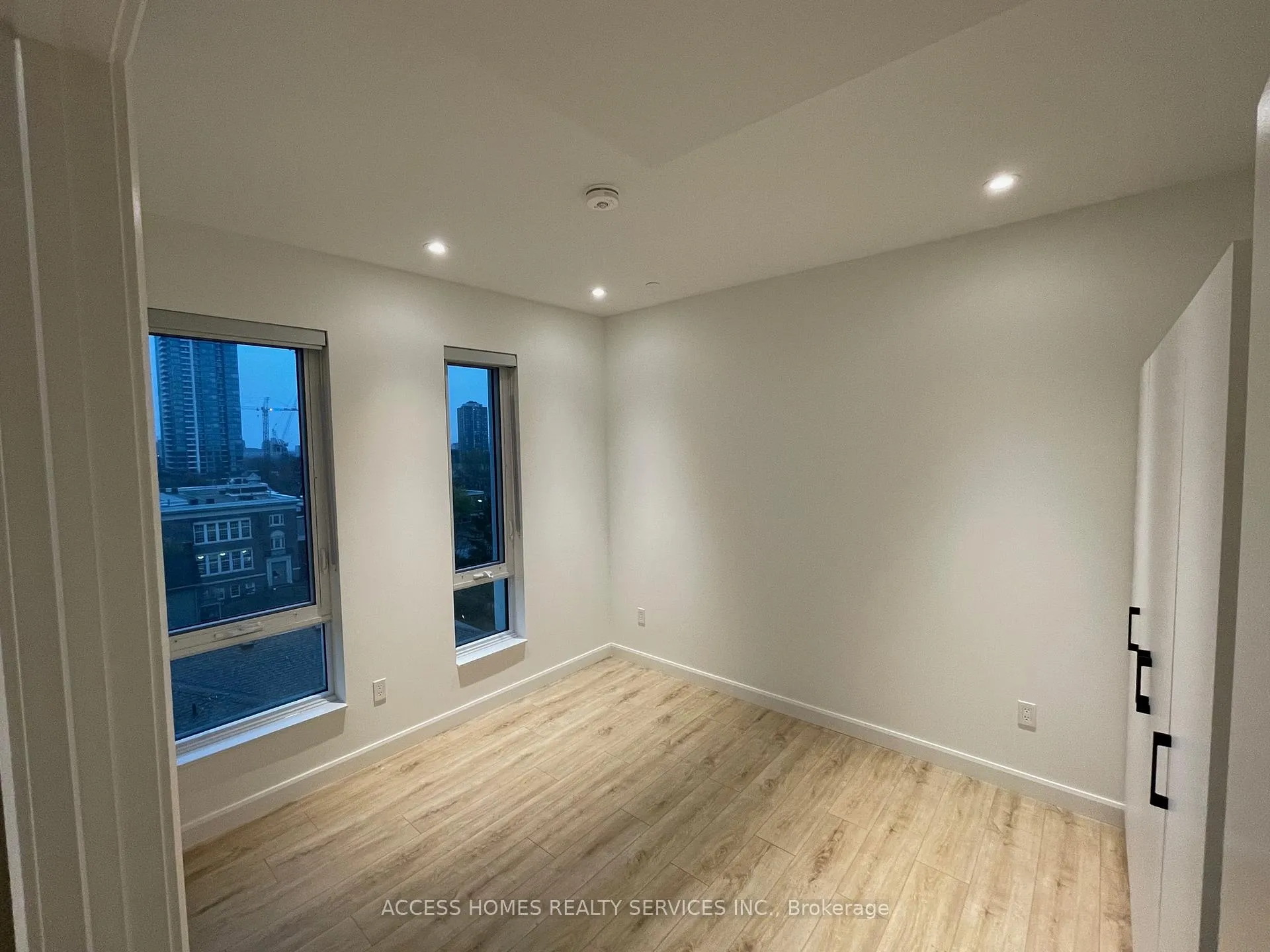 Photo 11 of Unit 601, 741 King Street W, Kitchener, KW Hospital — HOMEH