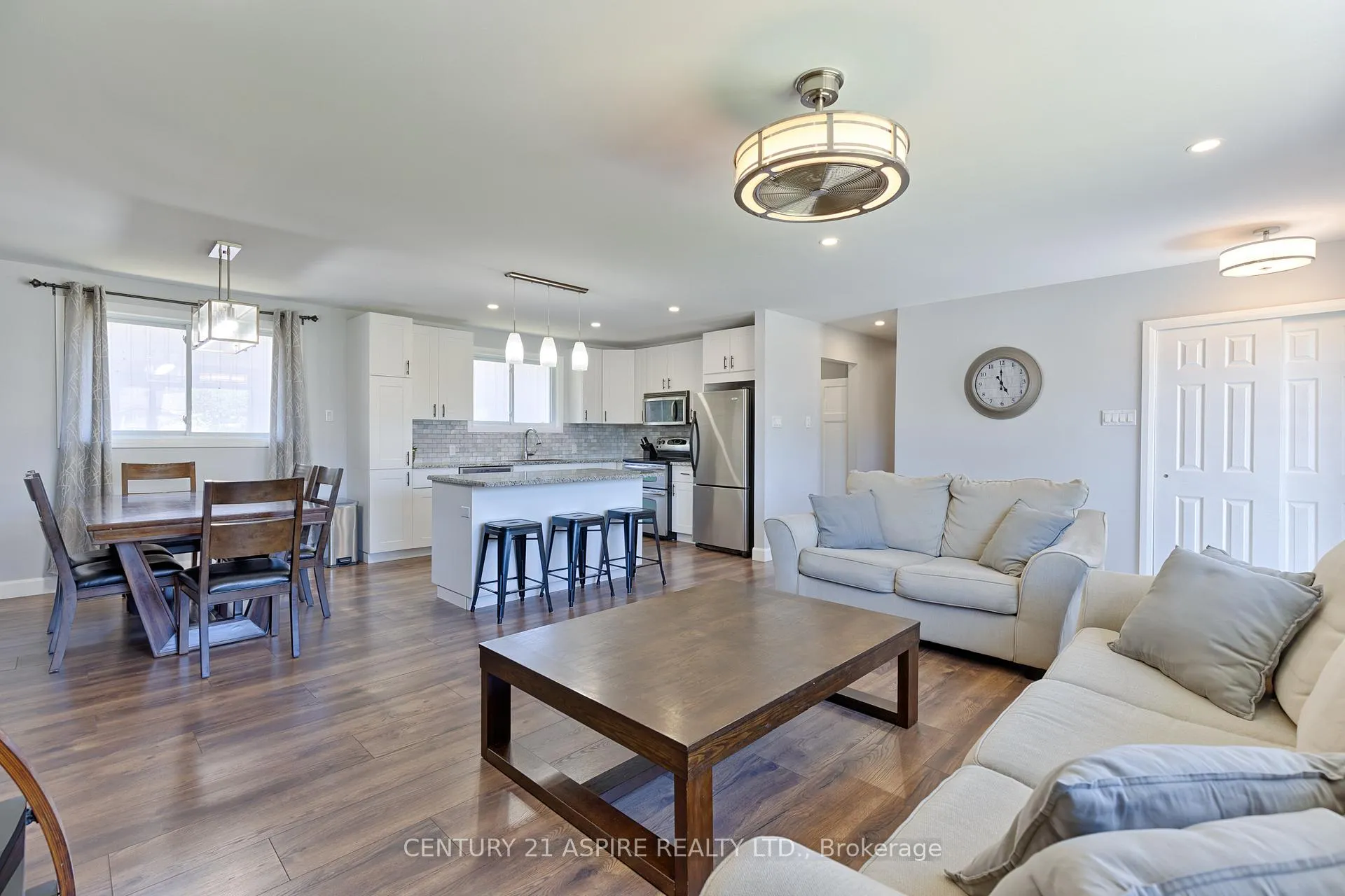 Photo 7 of 17 Maple Avenue, Petawawa — HOMEH