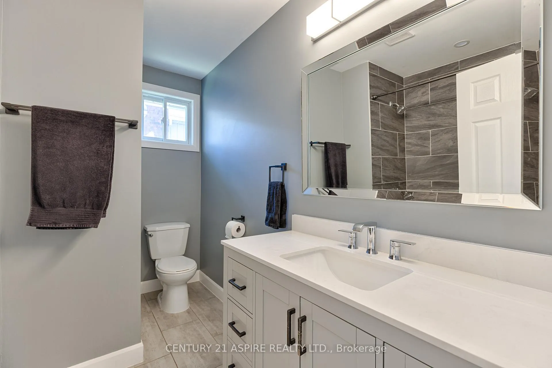 Photo 21 of 17 Maple Avenue, Petawawa — HOMEH
