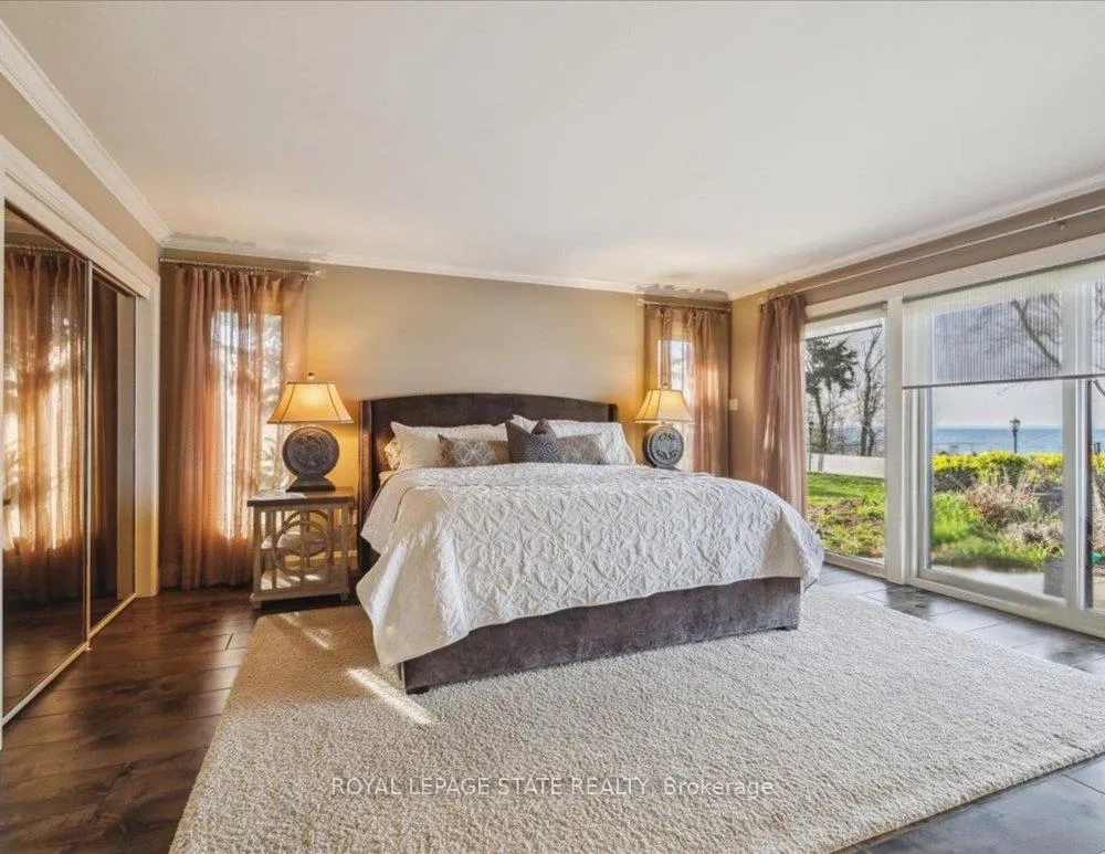 Photo 6 of 7 Lakegate Drive, Hamilton, Stoney Creek — HOMEH