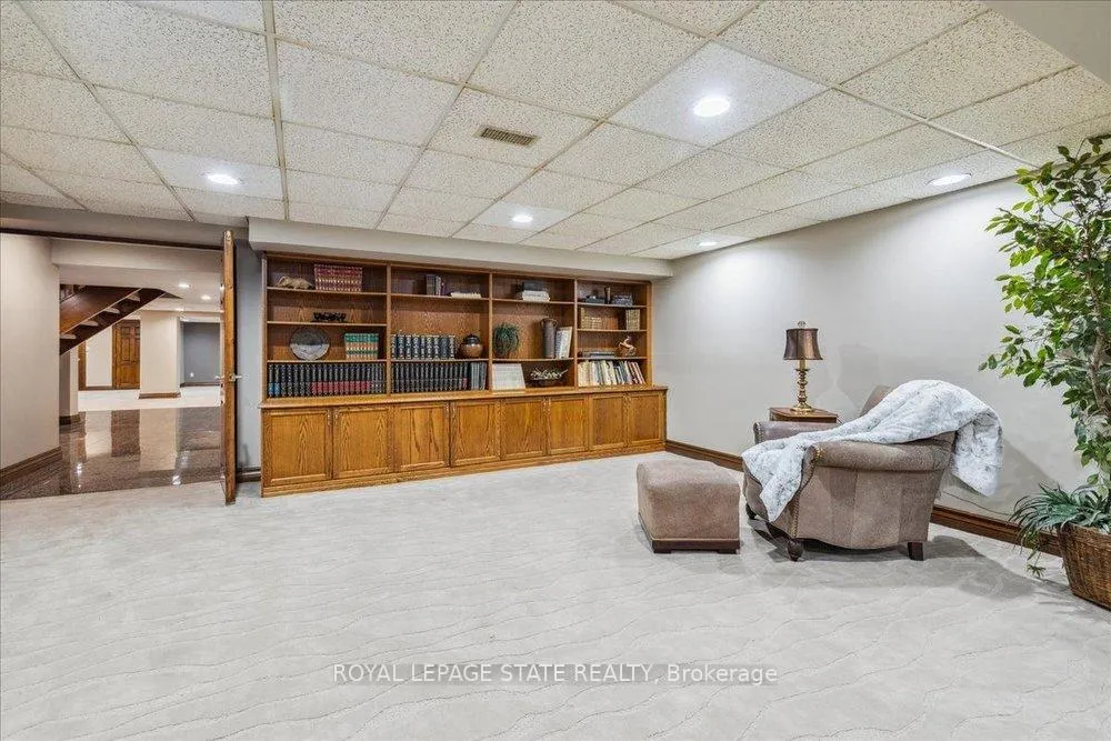 Photo 32 of 7 Lakegate Drive, Hamilton, Stoney Creek — HOMEH