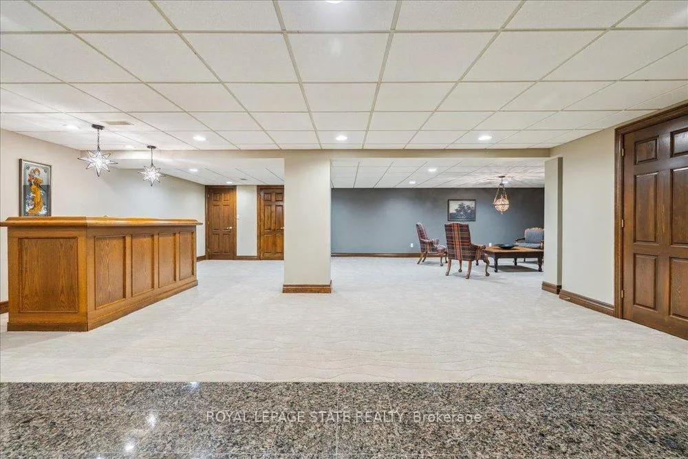 Photo 34 of 7 Lakegate Drive, Hamilton, Stoney Creek — HOMEH