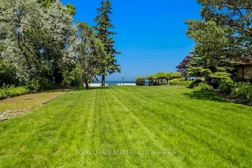 Photo 45 of 7 Lakegate Drive, Hamilton, Stoney Creek — HOMEH