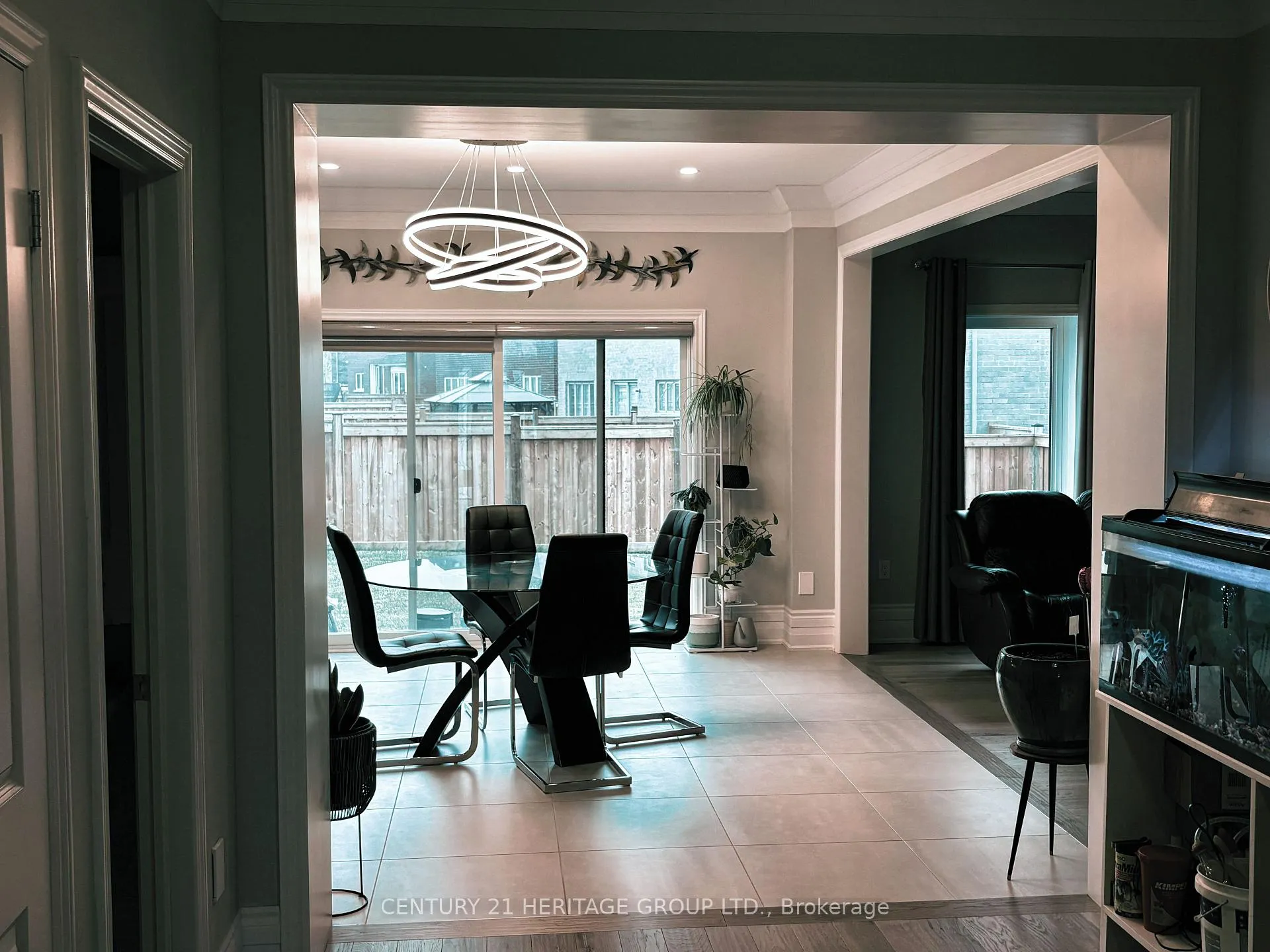 Photo 2 of 1110 Wickham Road, Innisfil, Rural Innisfil — HOMEH