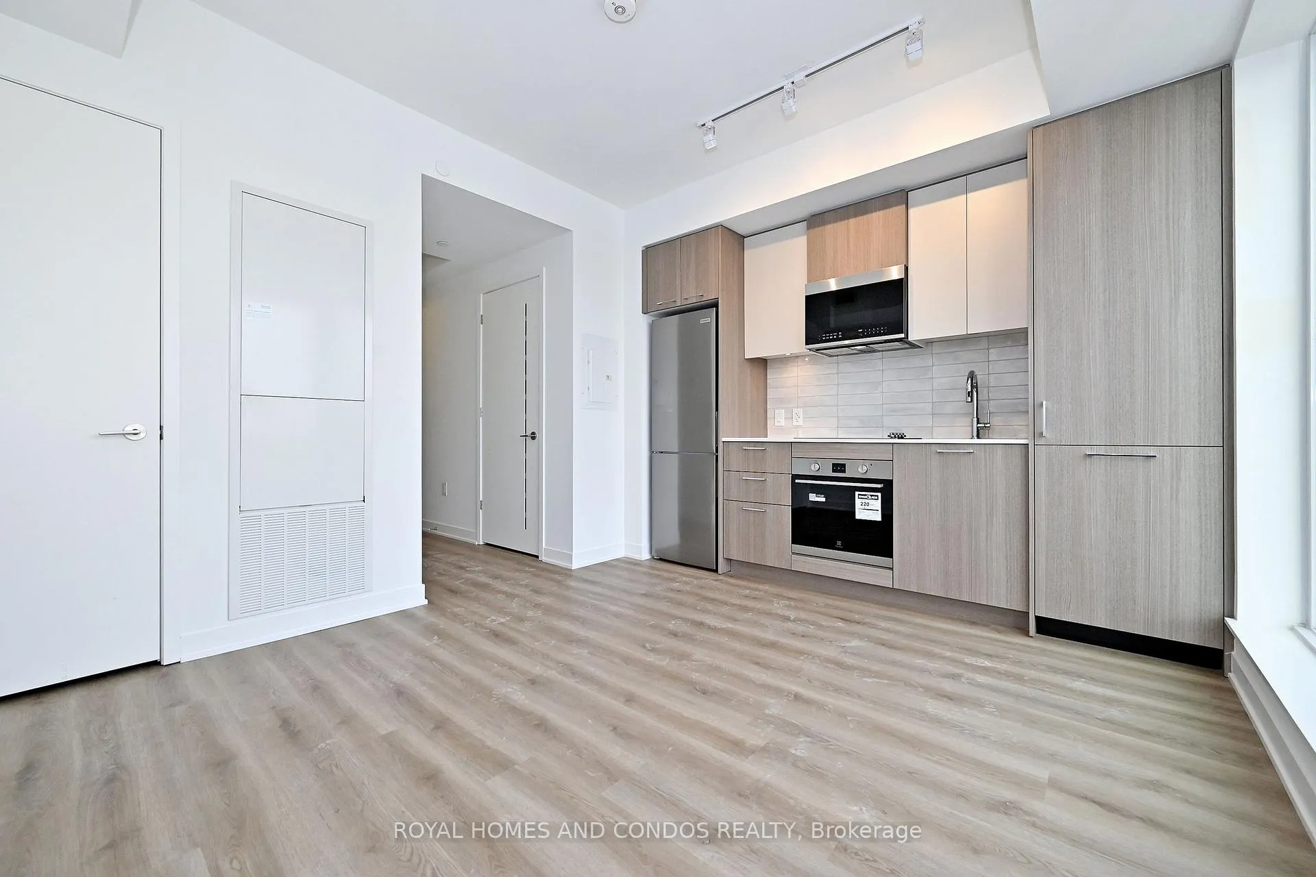 Photo 13 of Unit 1510, 10 Oak Street, Toronto, Regent Park — HOMEH