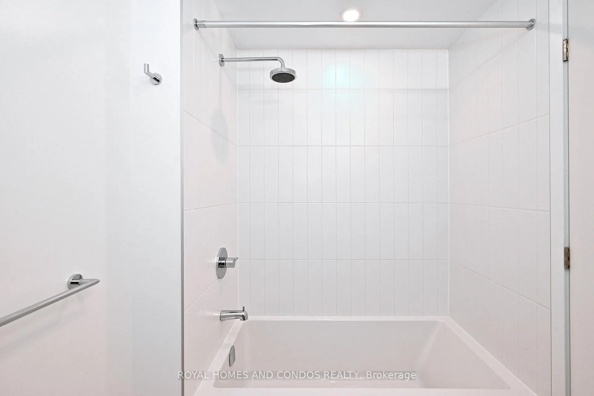 Photo 24 of Unit 1510, 10 Oak Street, Toronto, Regent Park — HOMEH