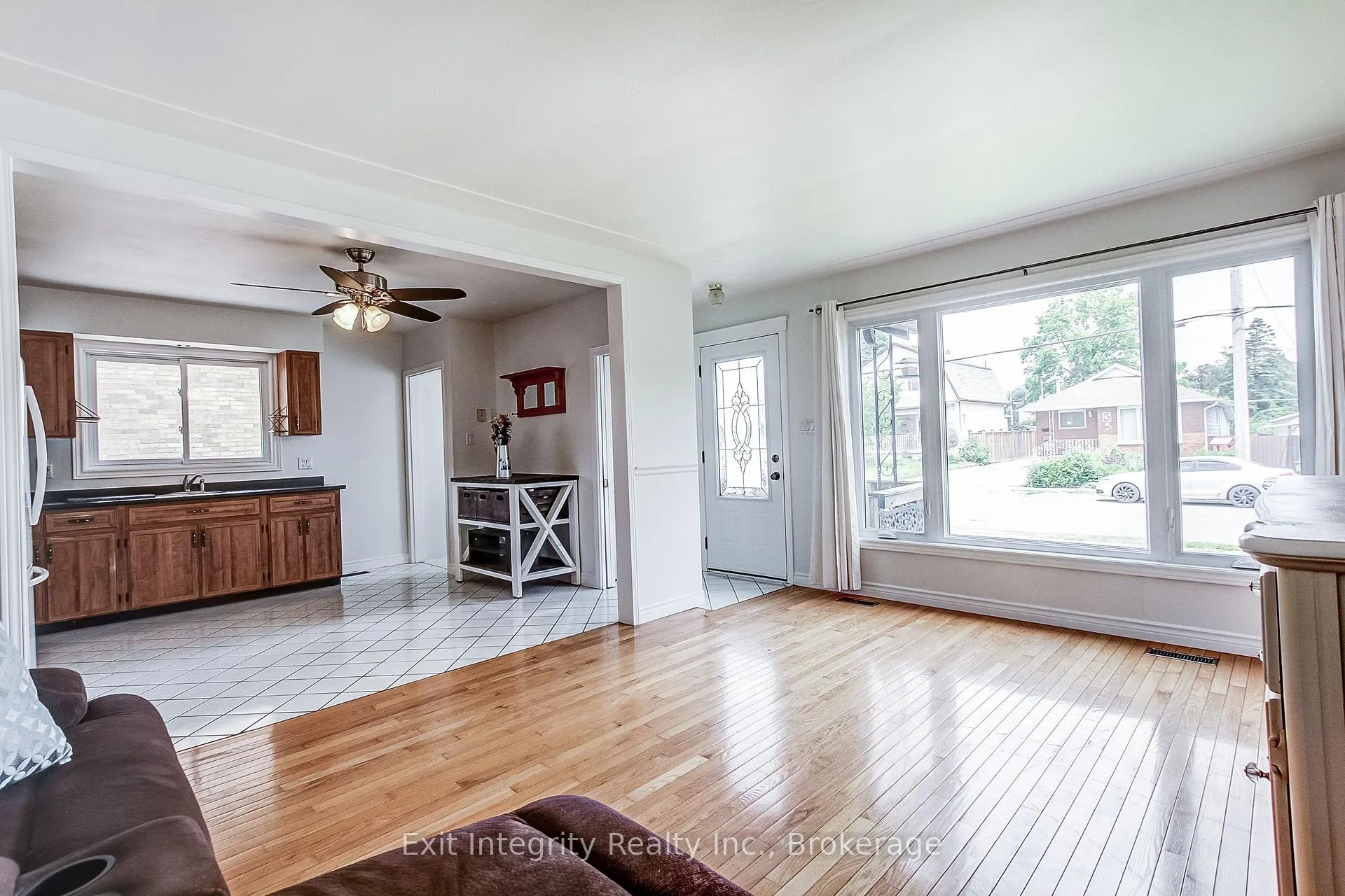 Photo 11 of 134 Norfolk Avenue, Cambridge — HOMEH