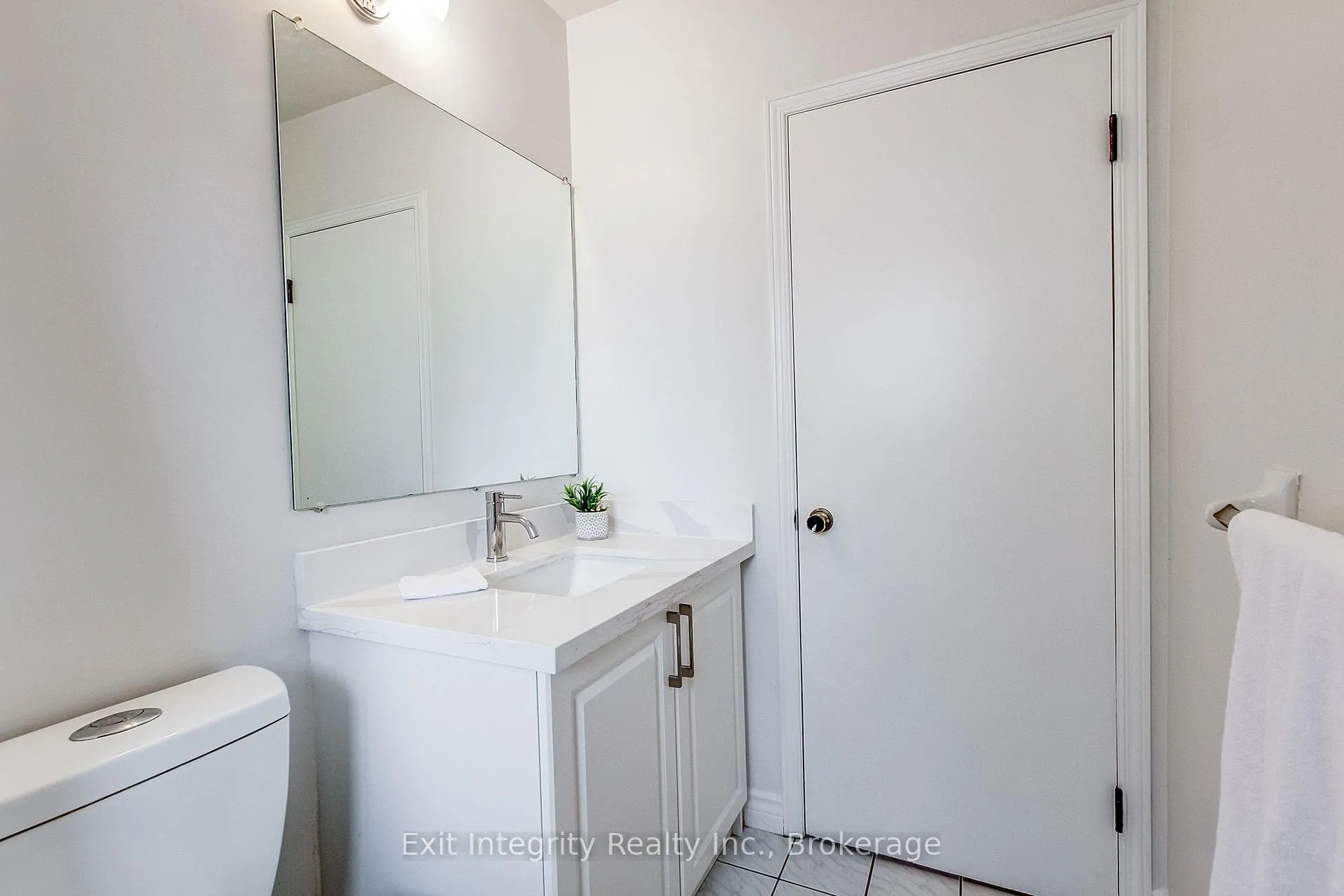Photo 21 of 134 Norfolk Avenue, Cambridge — HOMEH