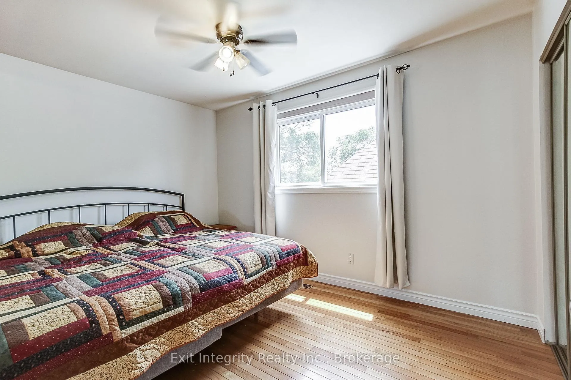 Photo 23 of 134 Norfolk Avenue, Cambridge — HOMEH