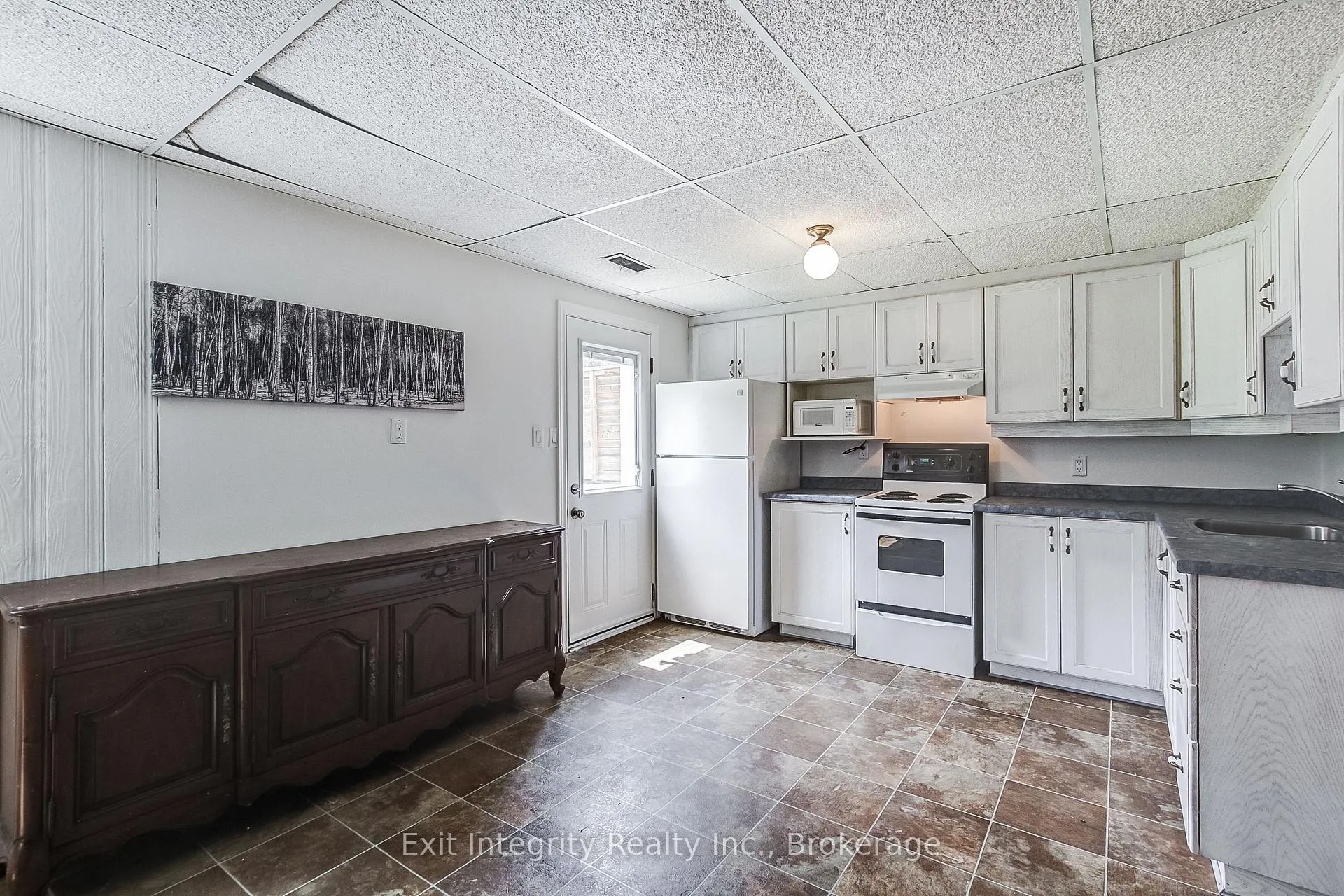 Photo 37 of 134 Norfolk Avenue, Cambridge — HOMEH