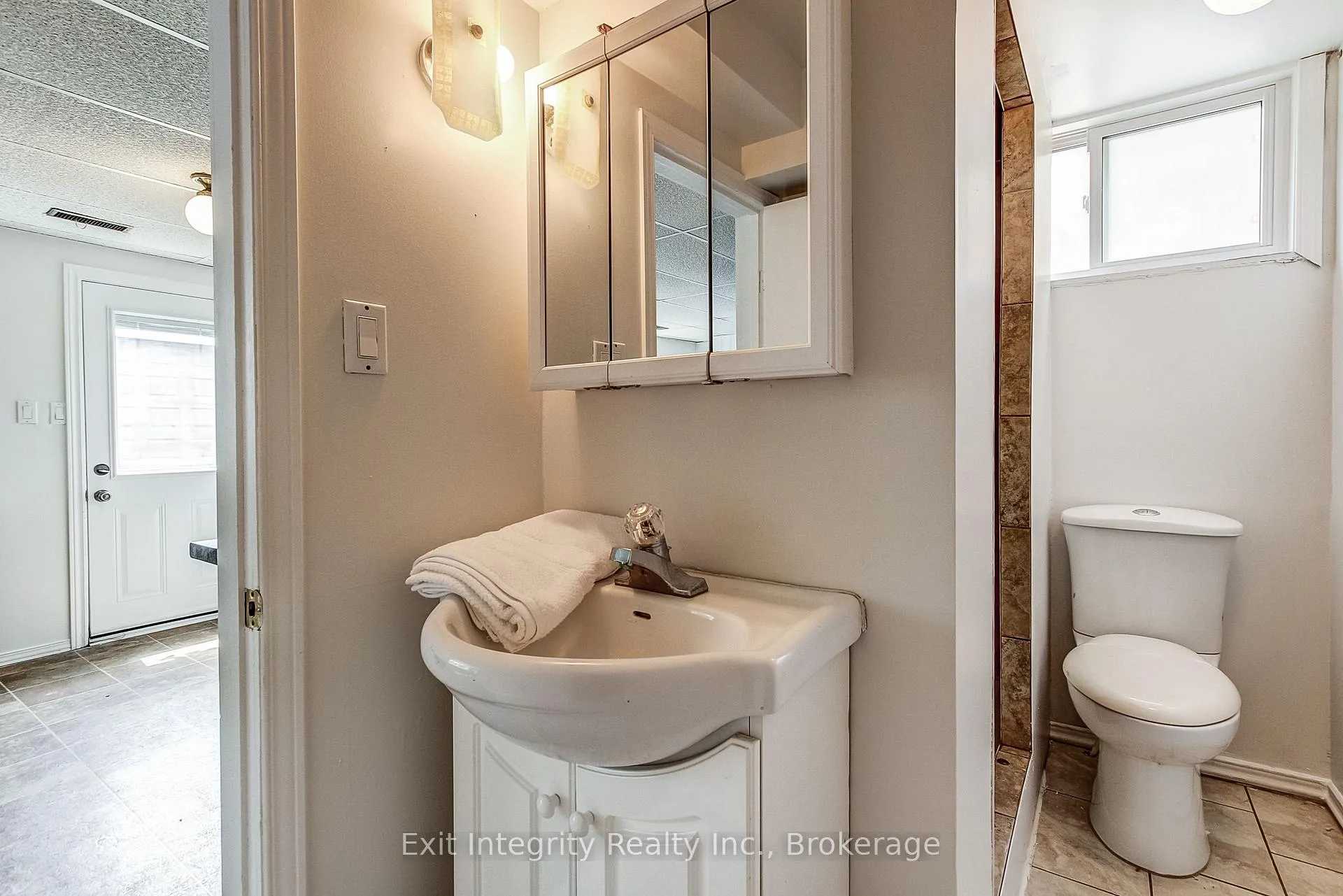 Photo 38 of 134 Norfolk Avenue, Cambridge — HOMEH