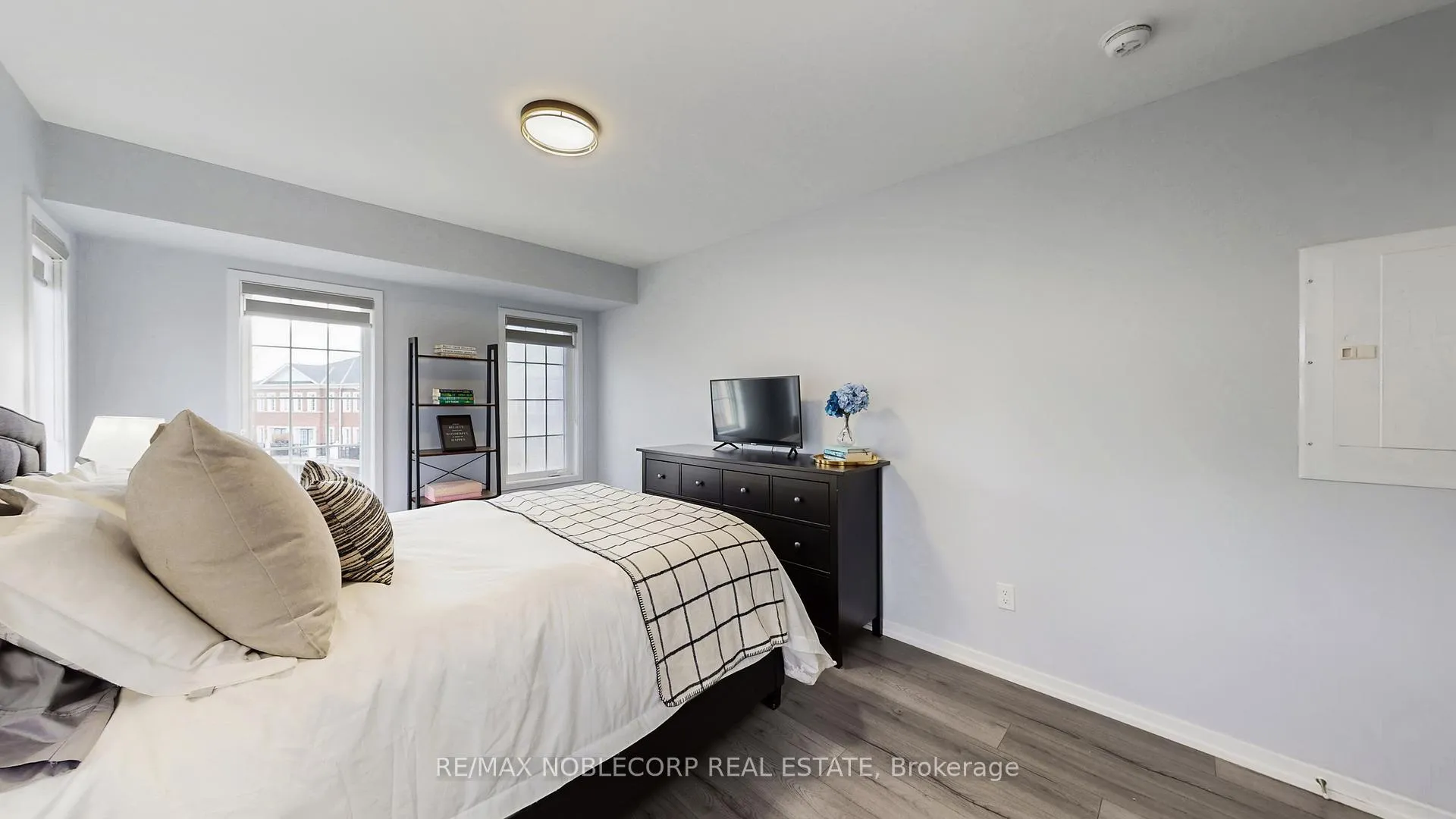 Photo 17 of Unit E08, 26 Bruce Street, Vaughan, East Woodbridge — HOMEH
