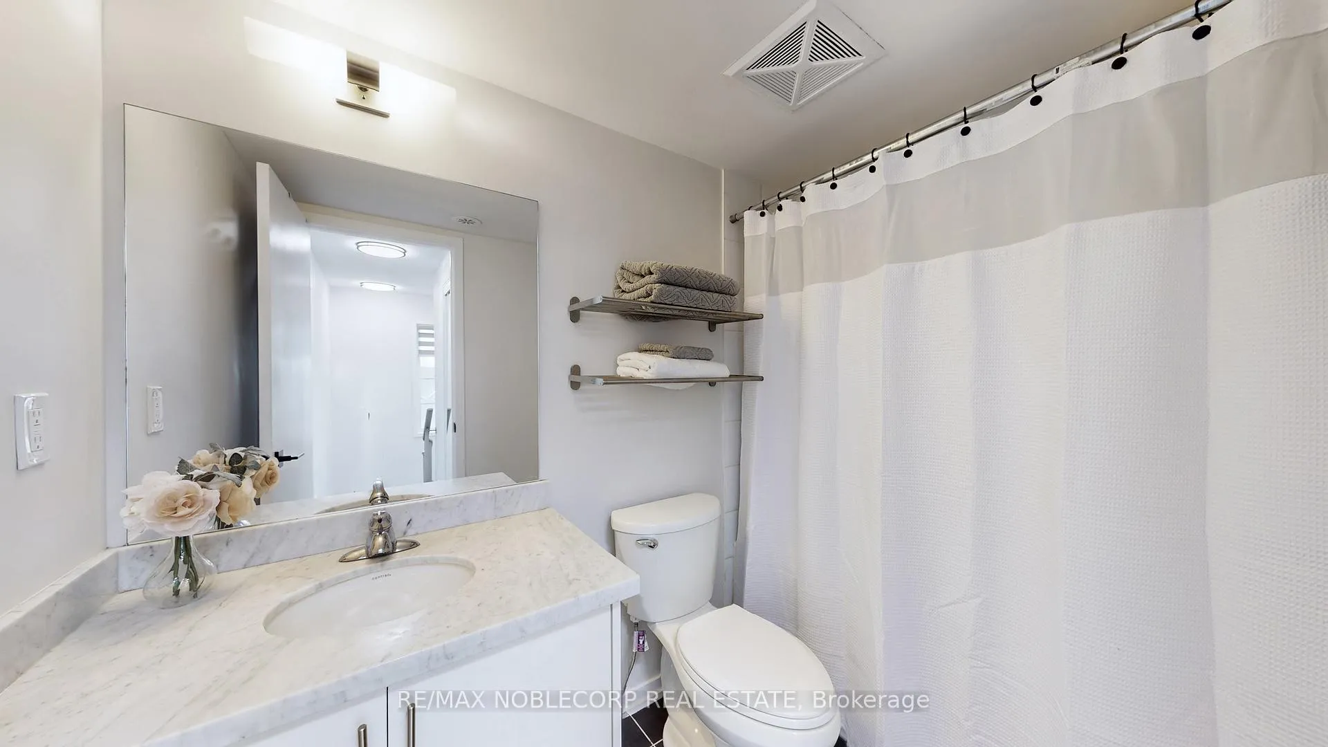 Photo 21 of Unit E08, 26 Bruce Street, Vaughan, East Woodbridge — HOMEH