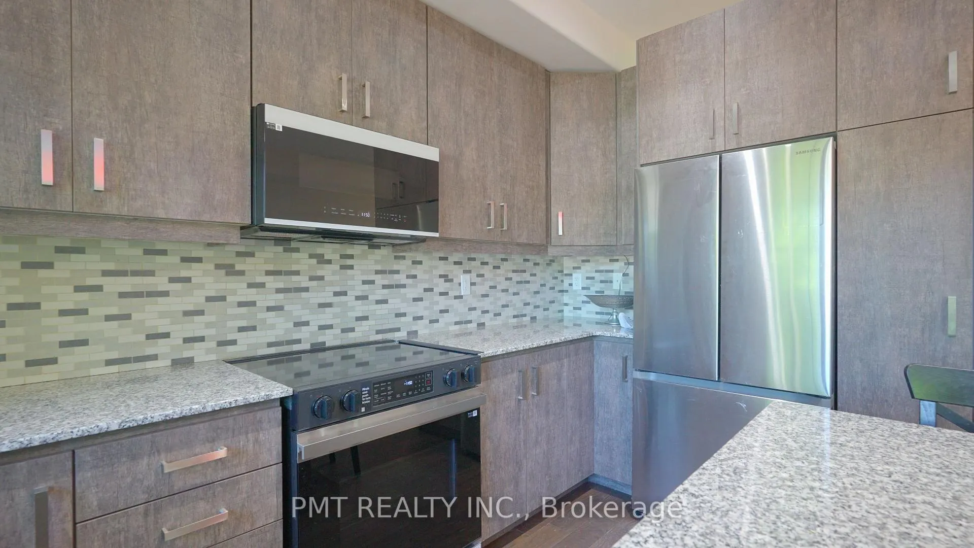 Photo 8 of 50 Robert Peel Road, Kitchener — HOMEH
