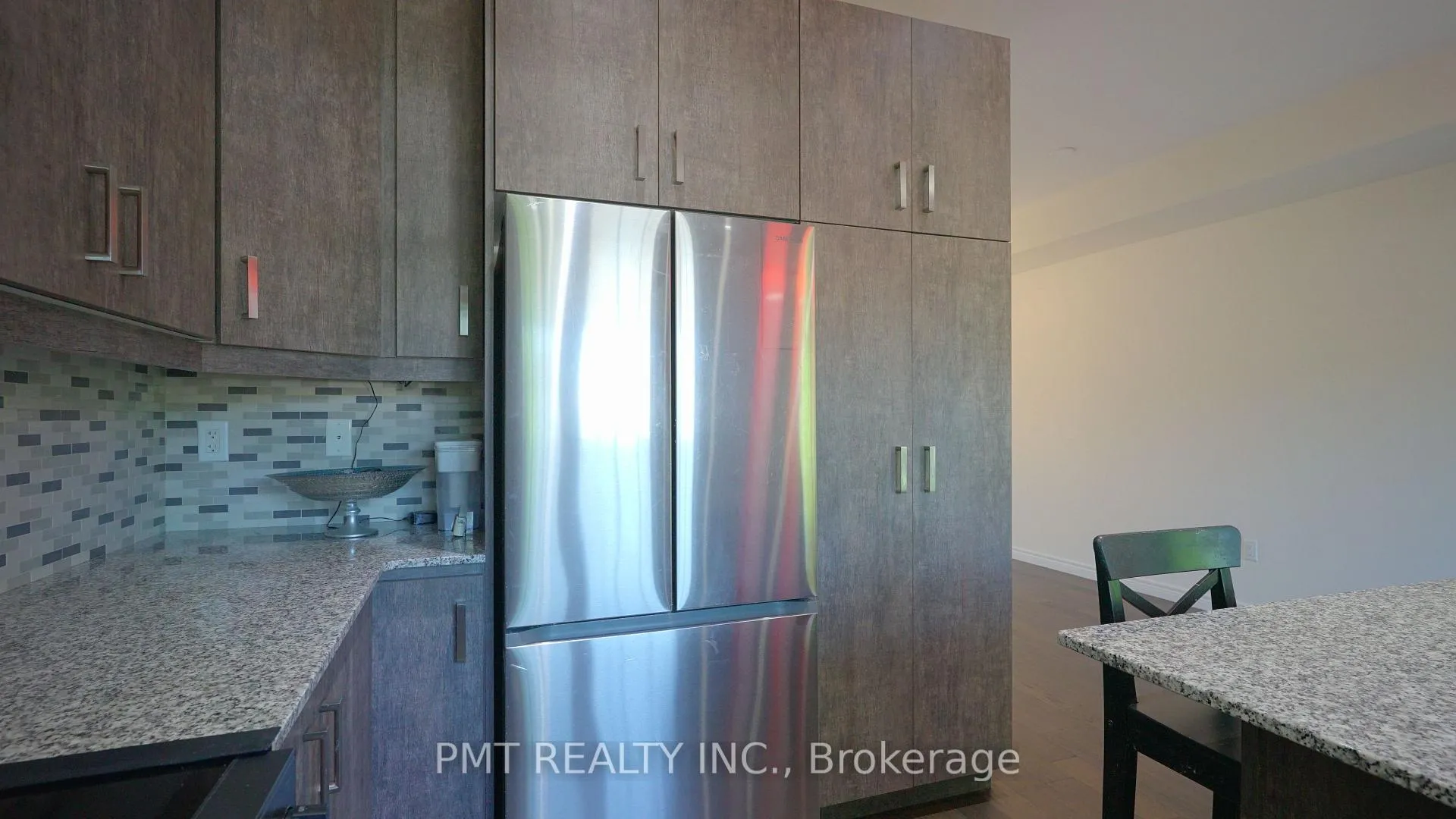 Photo 10 of 50 Robert Peel Road, Kitchener — HOMEH