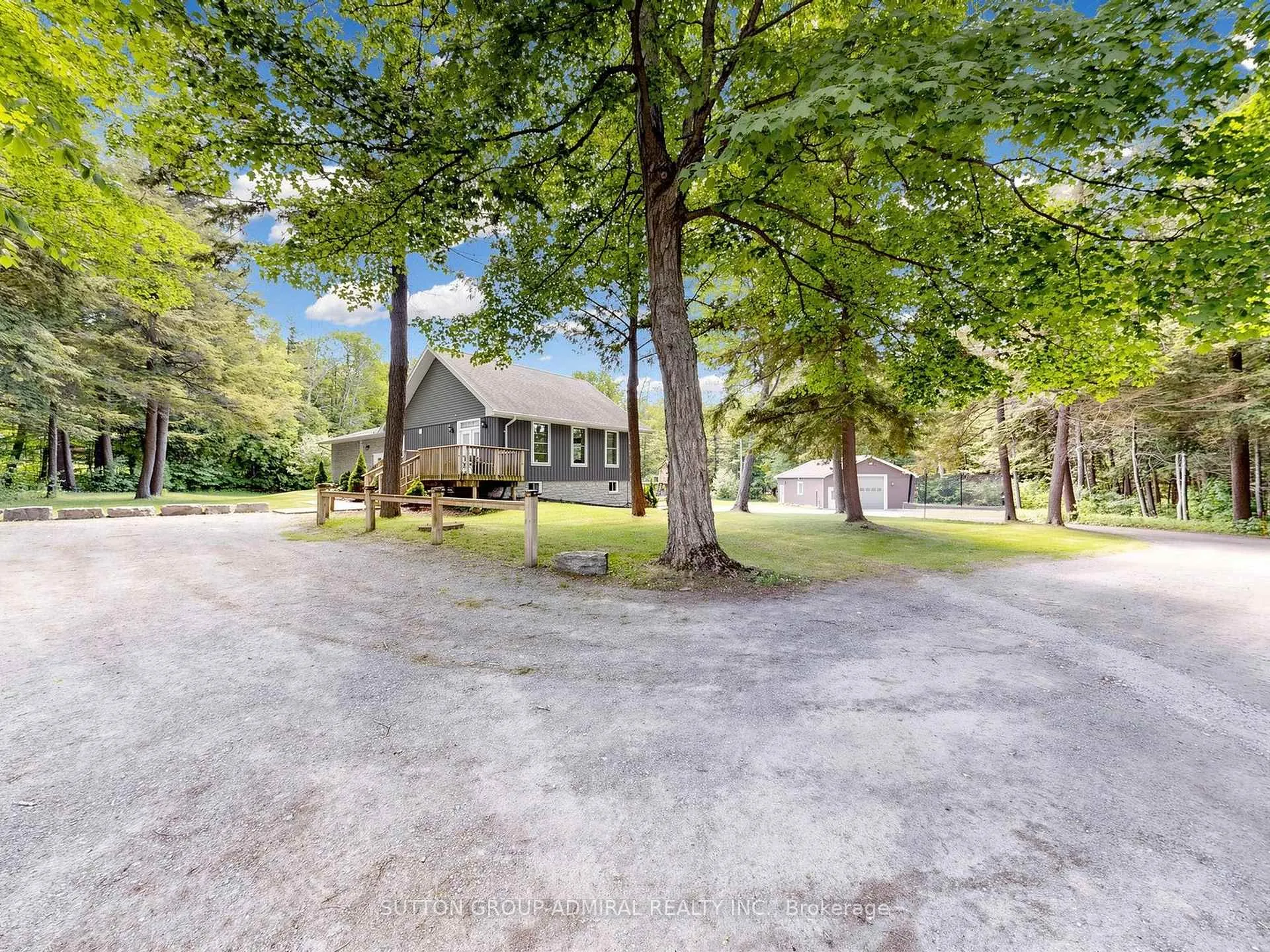 Photo 2 of 535 Doane Road, East Gwillimbury, Rural East Gwillimbury — HOMEH