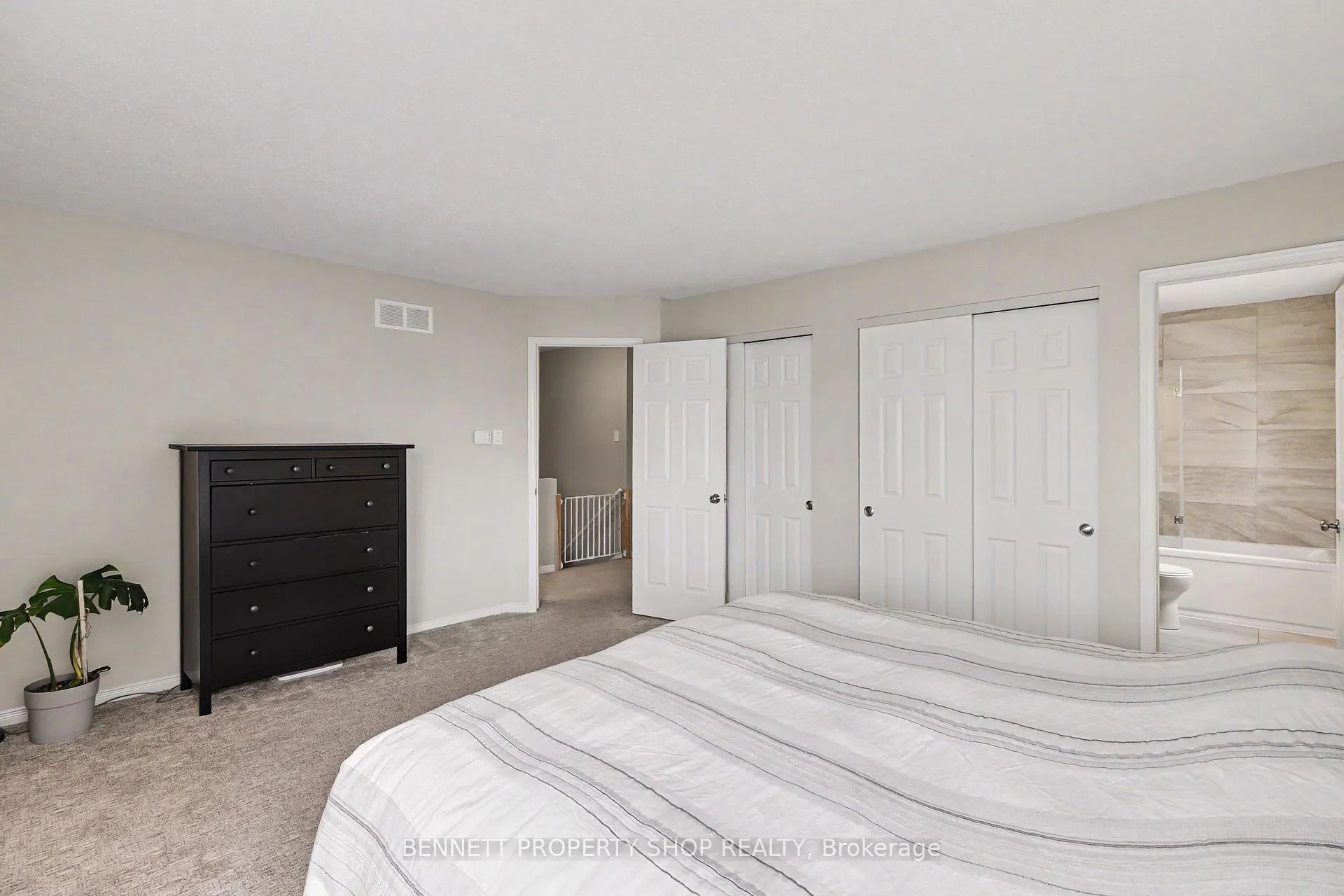 Photo 14 of 1474 Delia Crescent, Ottawa, Fallingbrook/Ridgemount — HOMEH