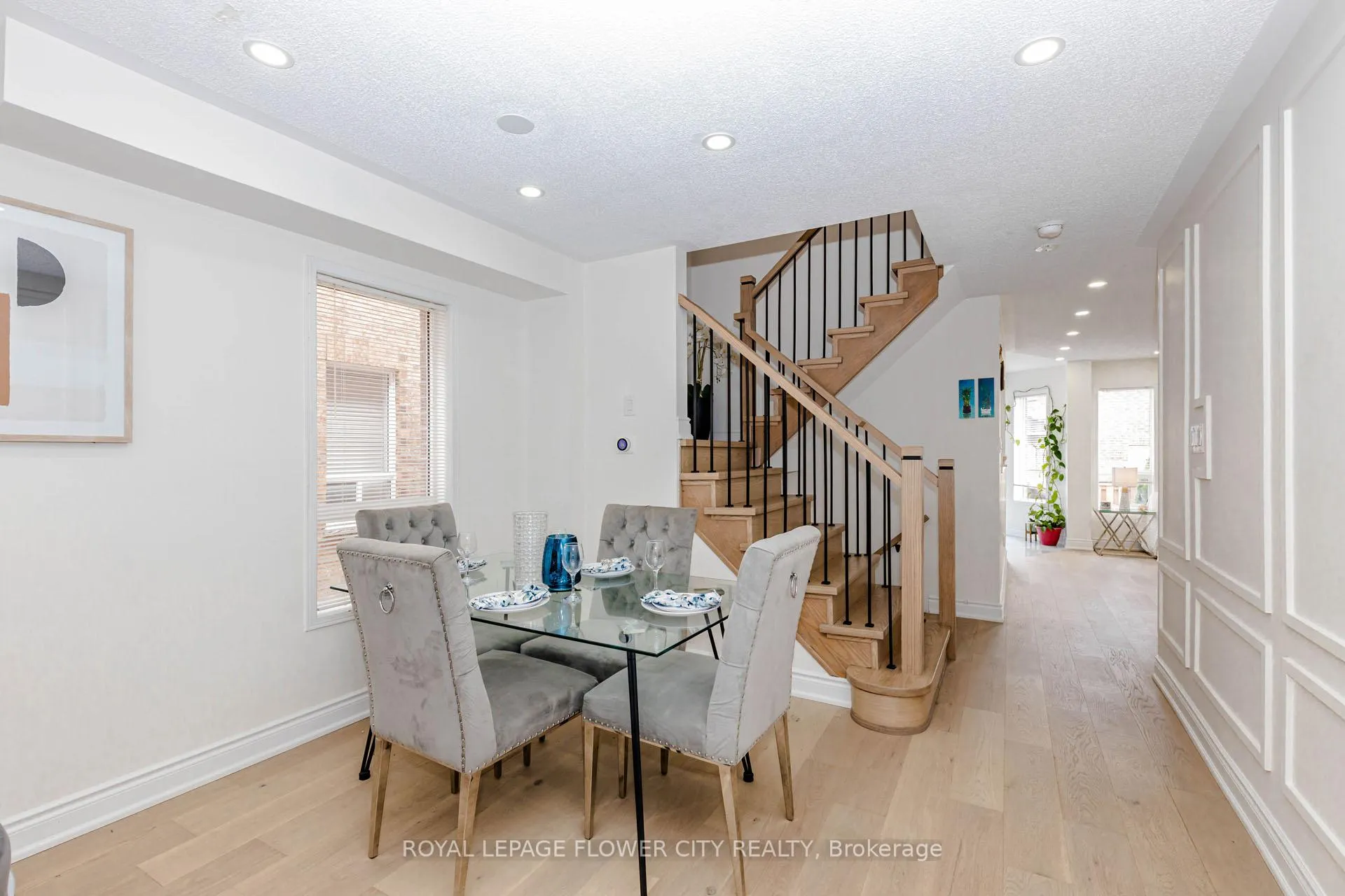 Photo 9 of 45 Penbridge Circle, Brampton, Fletcher's Meadow — HOMEH