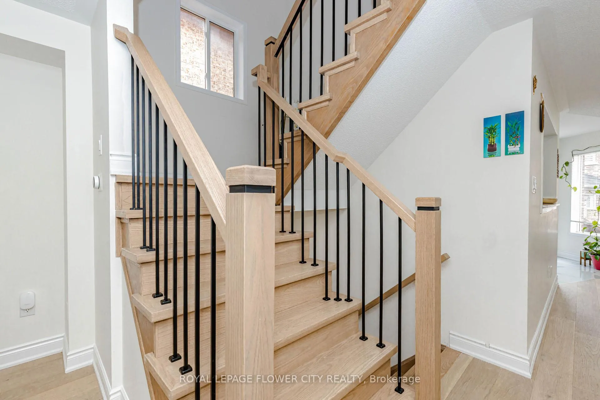 Photo 11 of 45 Penbridge Circle, Brampton, Fletcher's Meadow — HOMEH