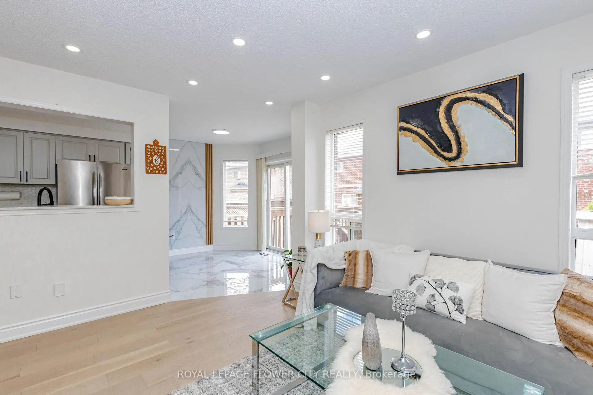 Photo 15 of 45 Penbridge Circle, Brampton, Fletcher's Meadow — HOMEH