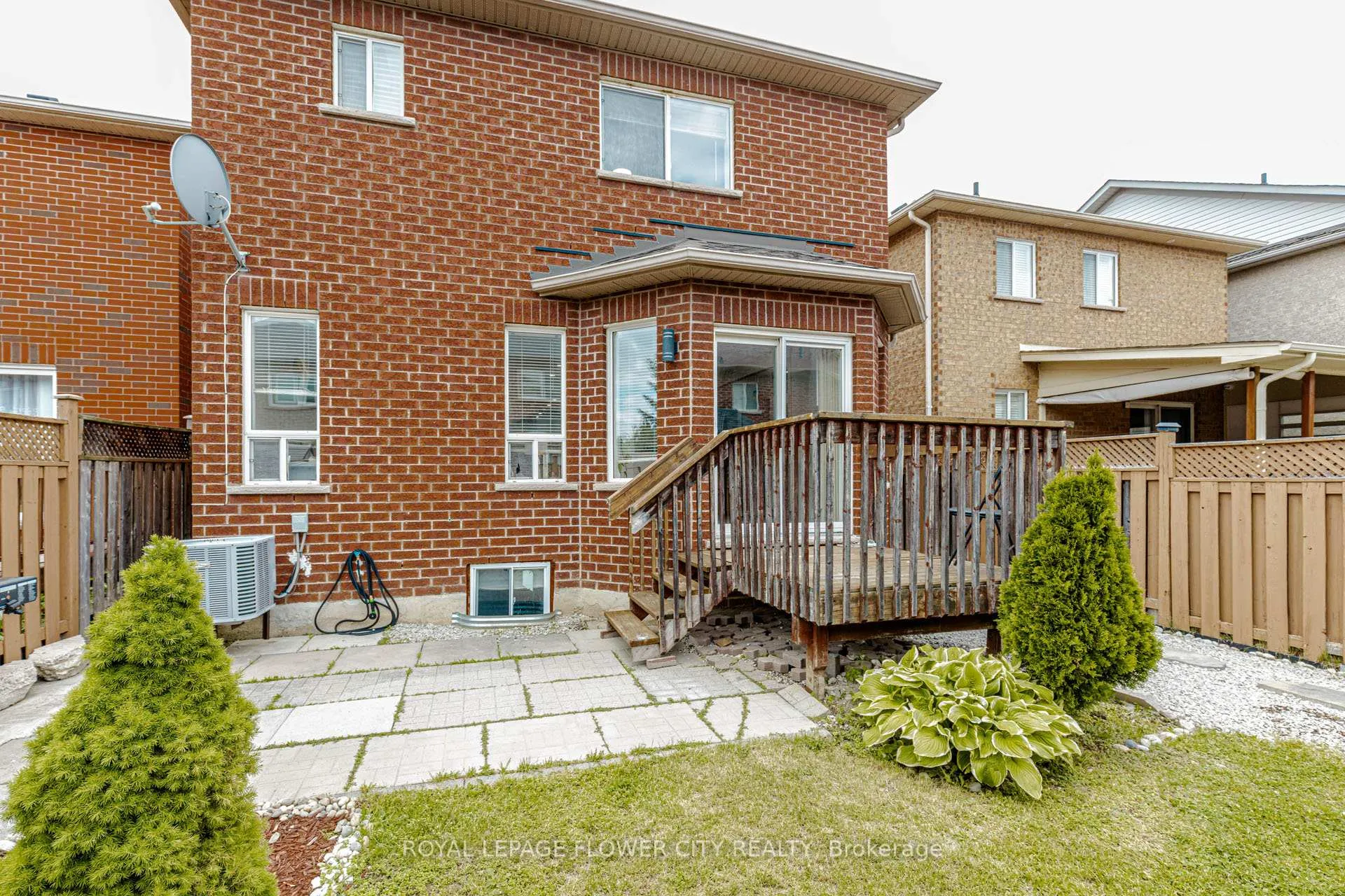 Photo 49 of 45 Penbridge Circle, Brampton, Fletcher's Meadow — HOMEH