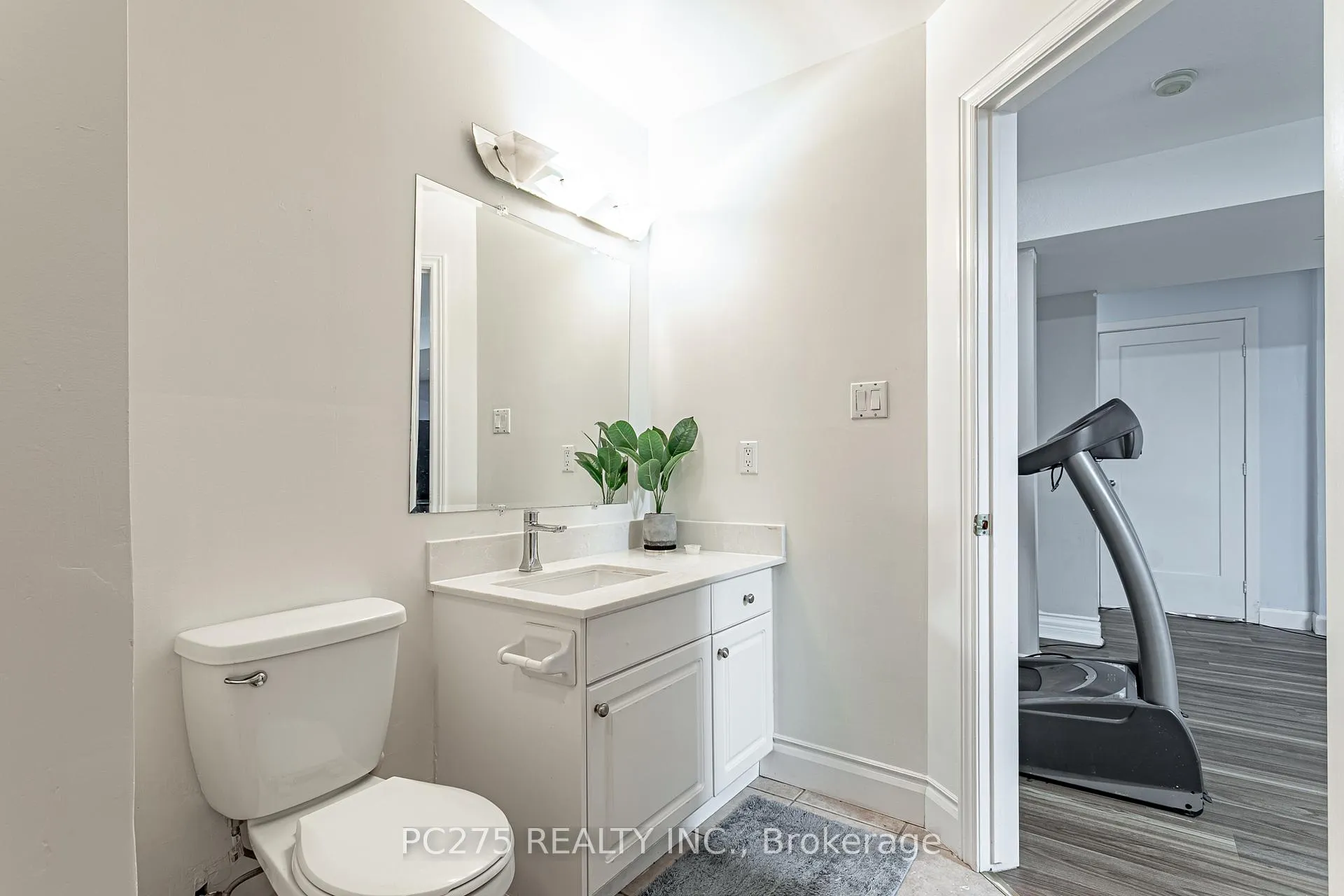 Photo 31 of 27 Jasmine Drive, London, North E — HOMEH