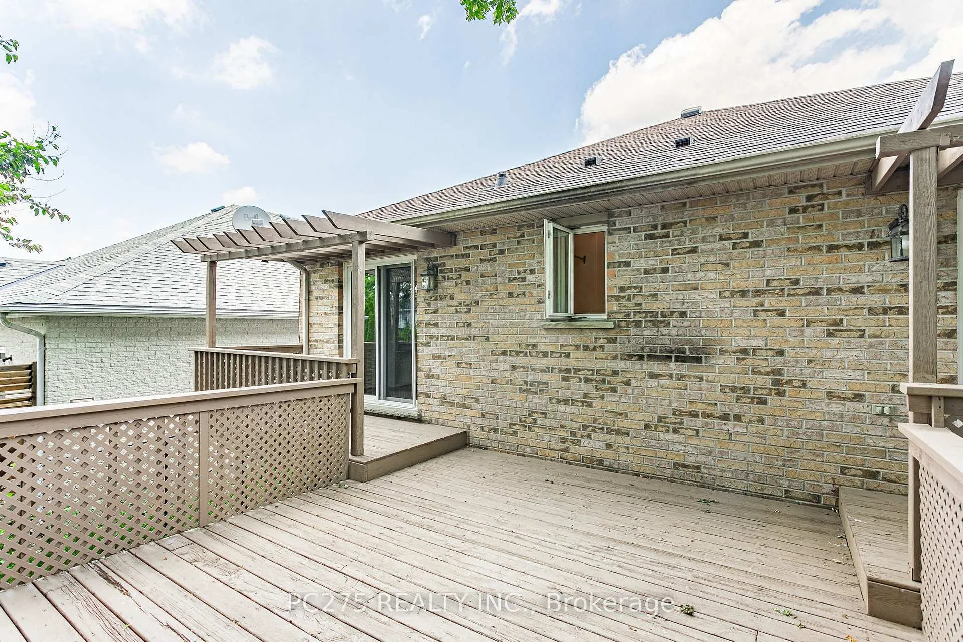 Photo 39 of 27 Jasmine Drive, London, North E — HOMEH