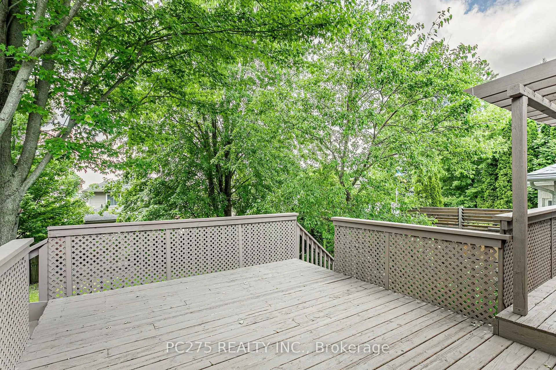Photo 40 of 27 Jasmine Drive, London, North E — HOMEH