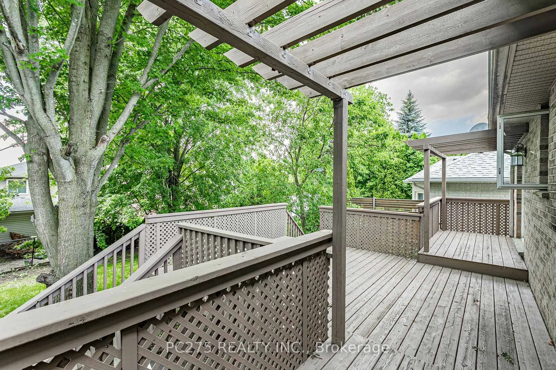 Photo 42 of 27 Jasmine Drive, London, North E — HOMEH