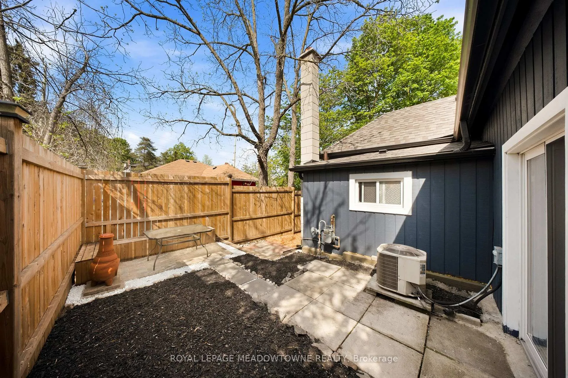 Photo 48 of 10 Back Street, Halton Hills, Georgetown — HOMEH